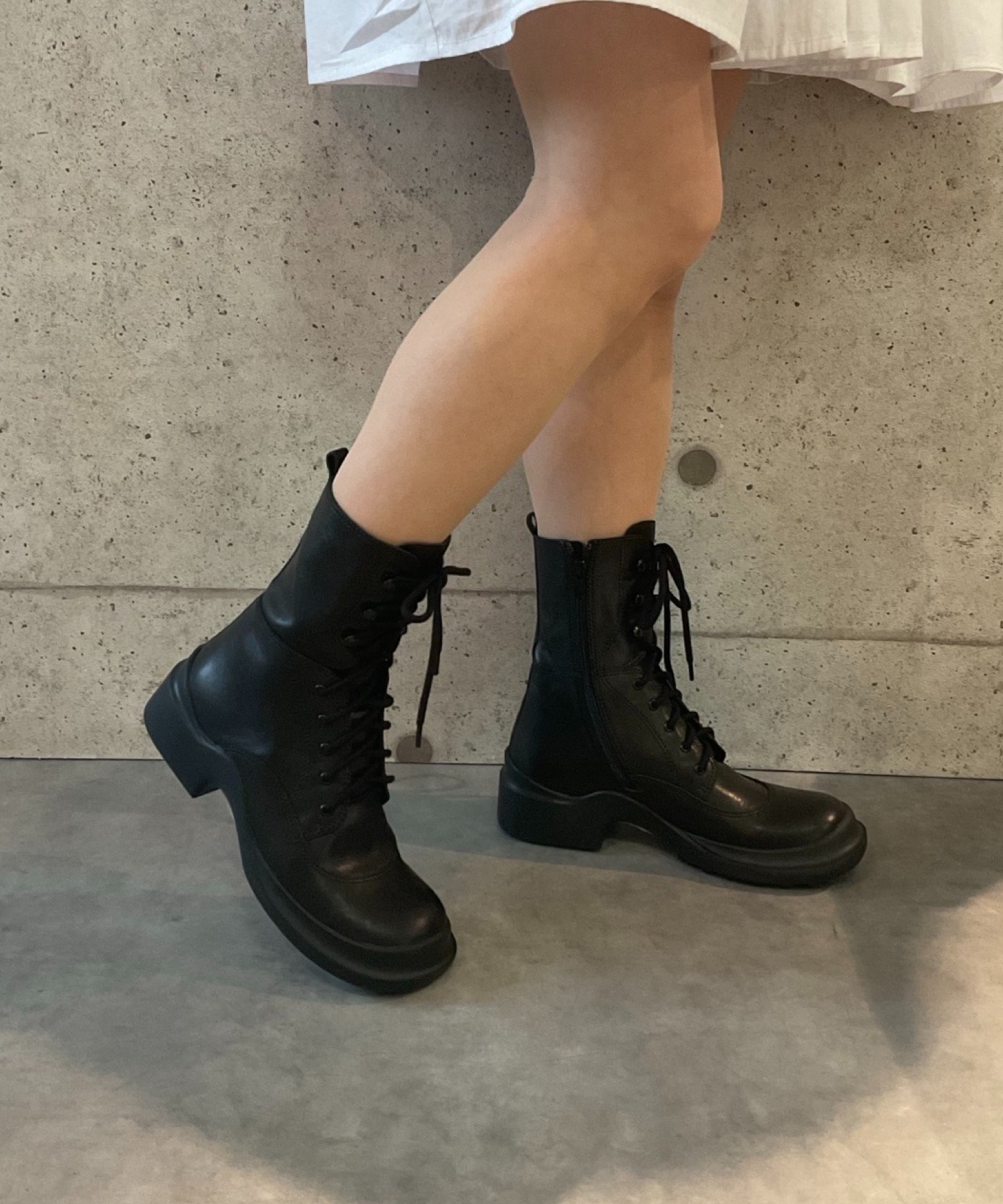 ジェフリーキャンベルスタッズブーツ Jeffrey Campbell（ジェフリーキャンベル） ブーツ デザインヒール