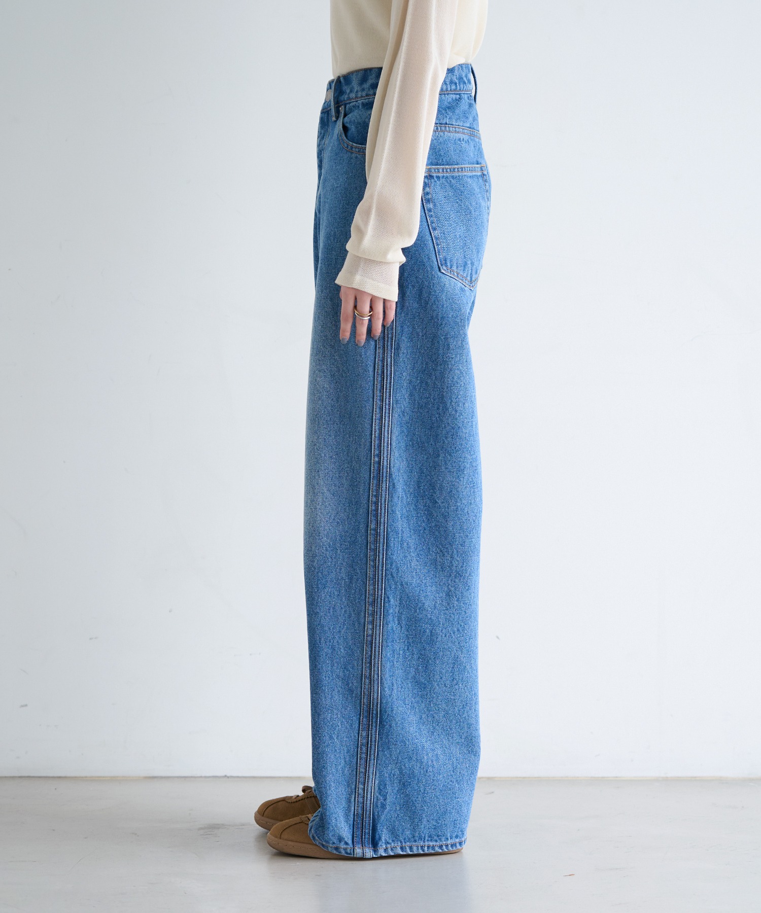 model：H166　着用サイズ：M