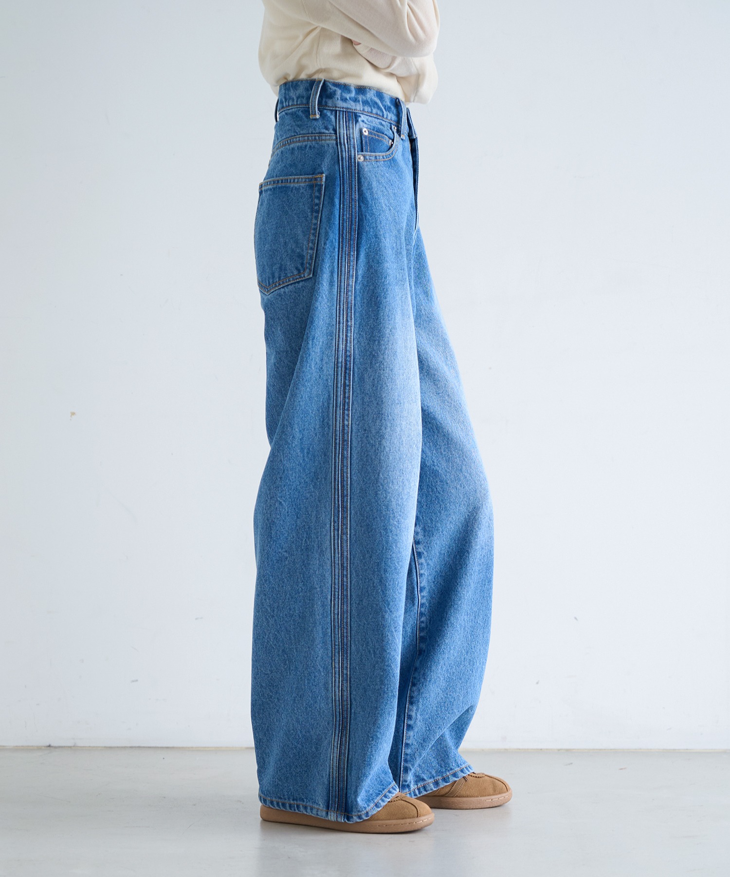 model：H166　着用サイズ：M