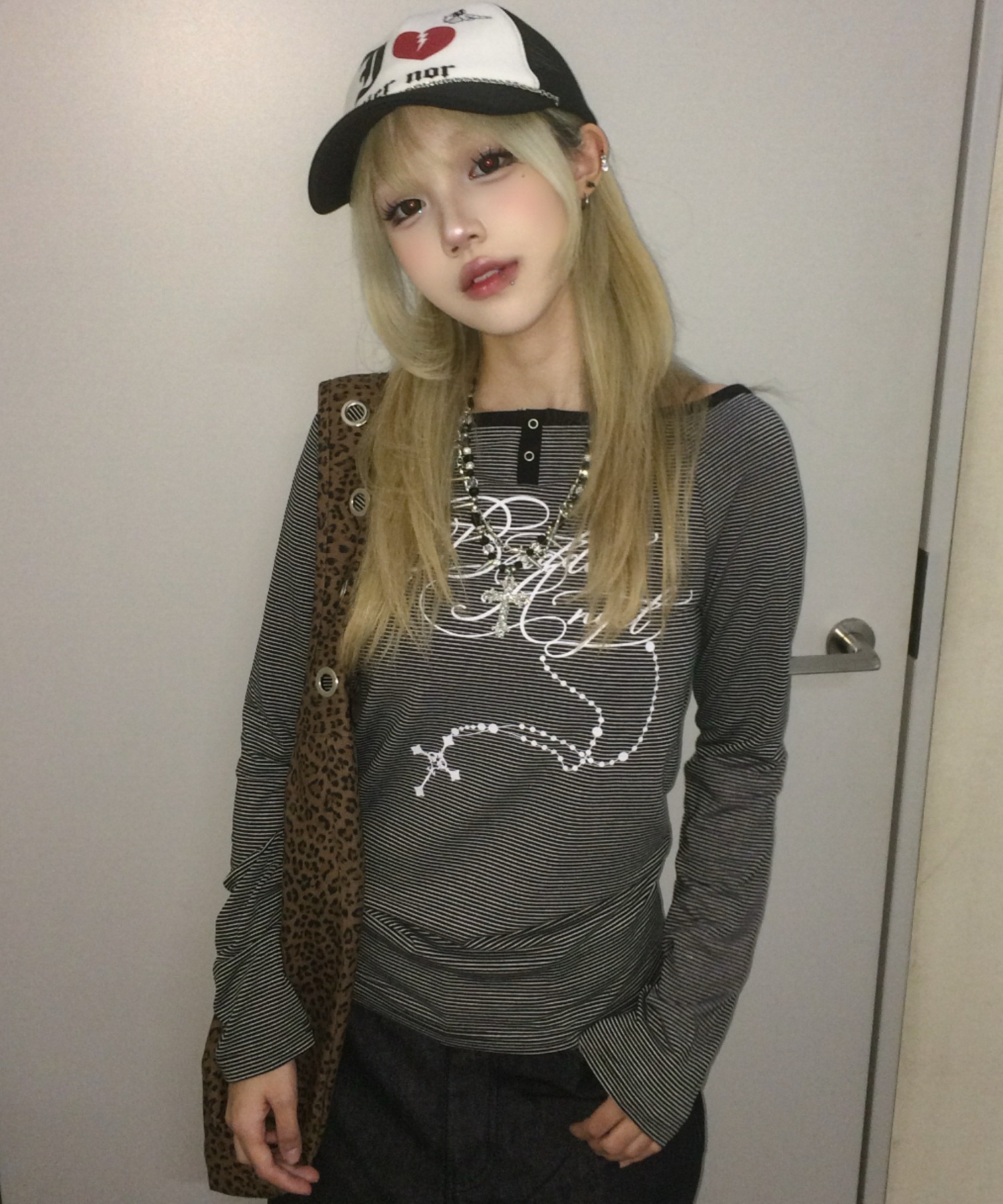 UNDERCOVER ロザリオ アクセサリー プリント Tシャツ 日本製 SANADA「SEE YOU NEXT TIME」Tシャツ [新日本プロレスリング] | 公式