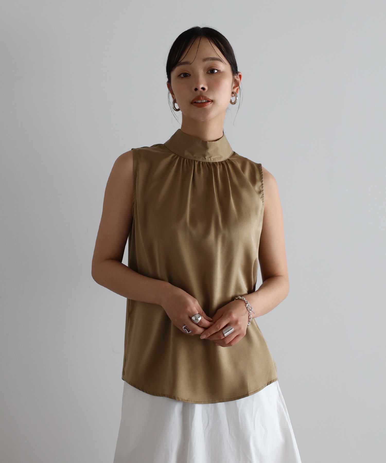 model：H165 着用サイズ：FREE