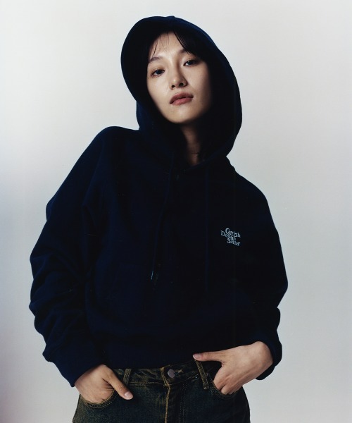 A'GEM/9 × .kom『CAVISH/カビシ』W SELLER LOGO CROPPED HOODIE 韓国