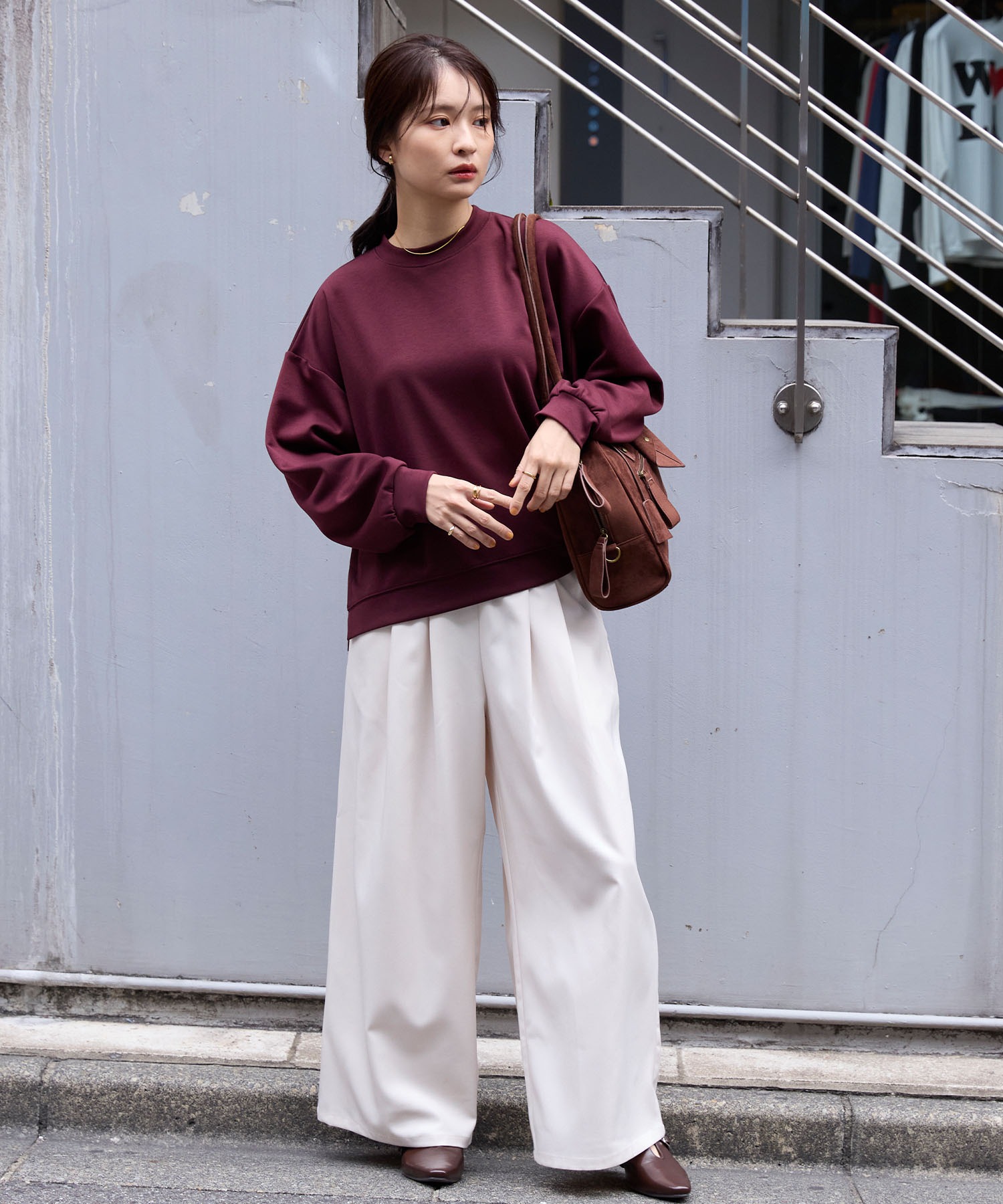 イージードライダンボールニットボリュームスリーブサイドスリットプル