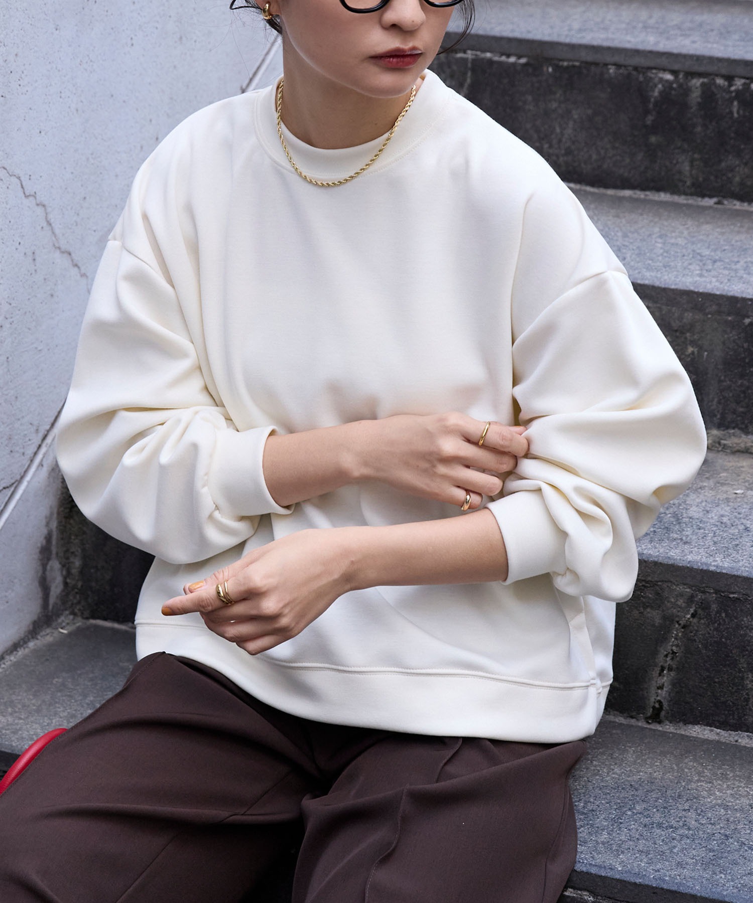 イージードライダンボールニットボリュームスリーブサイドスリットプル