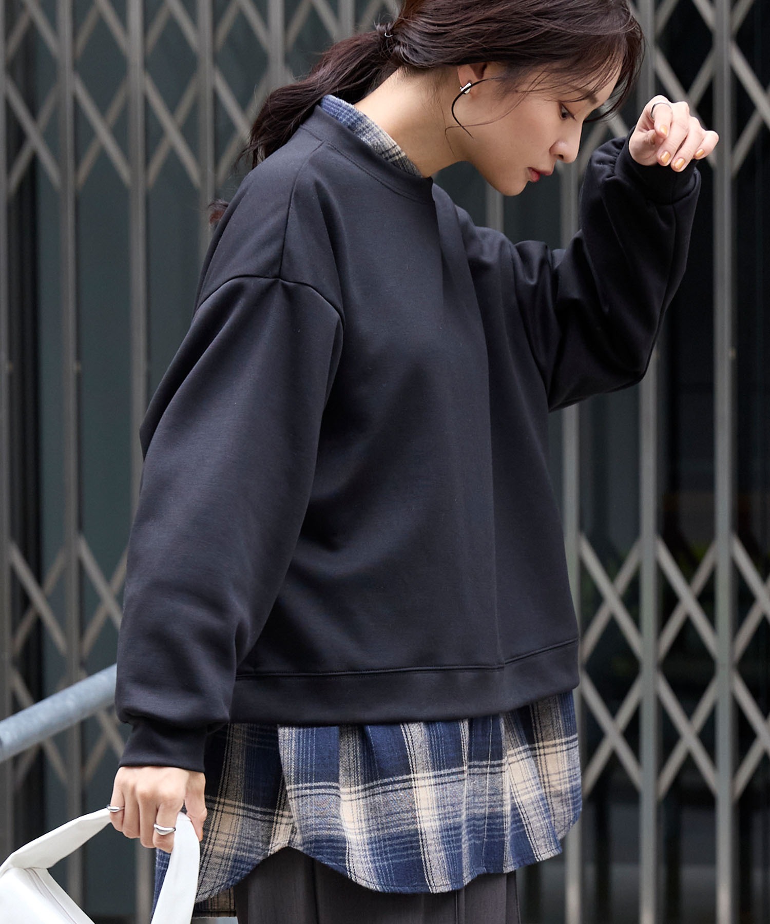 イージードライダンボールニットボリュームスリーブサイドスリットプル