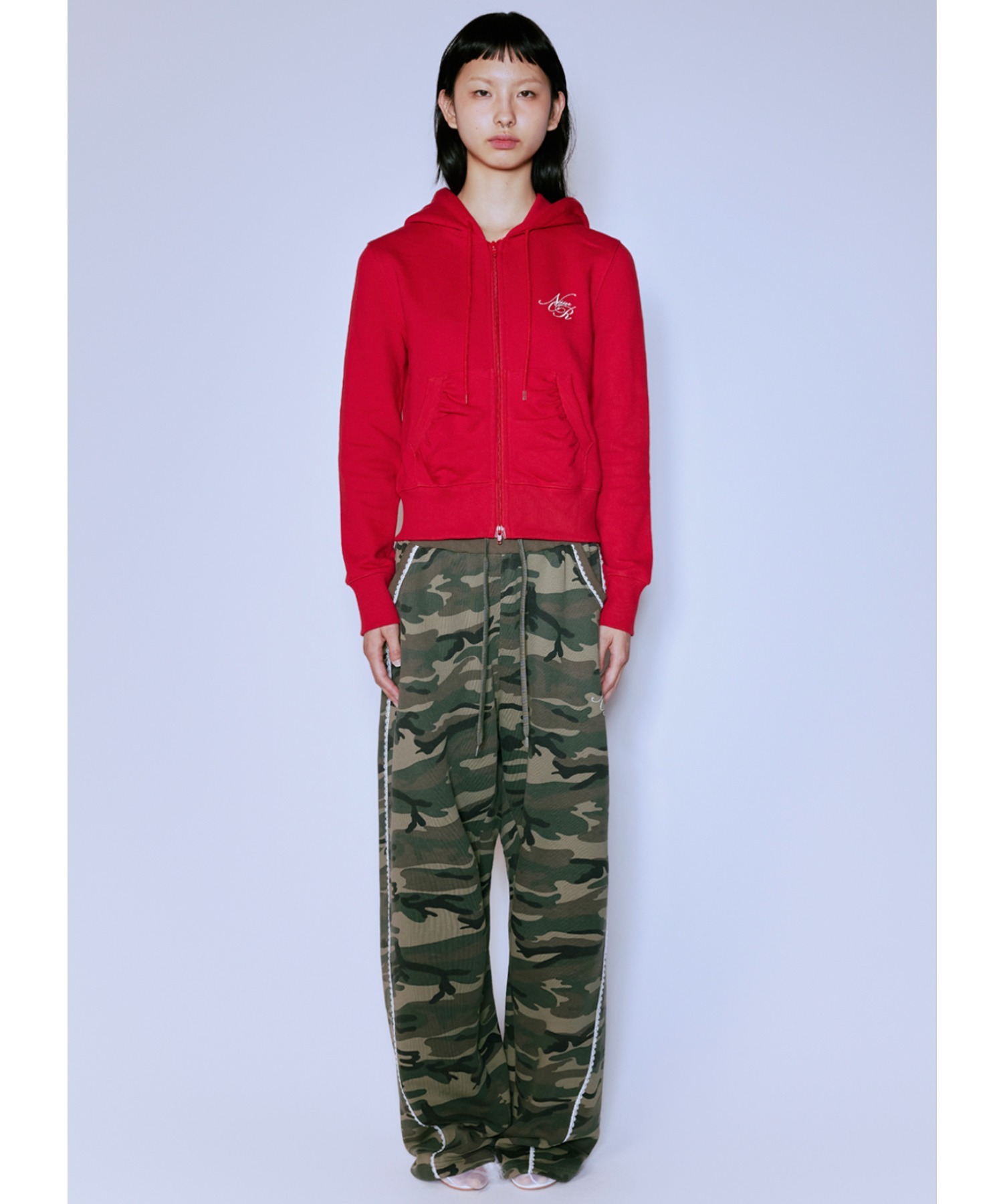 A'GEM/9 × .kom 『NIIER NOR/ニア ノア』 SHIRRING SLIM HOOD ZIP-UP
