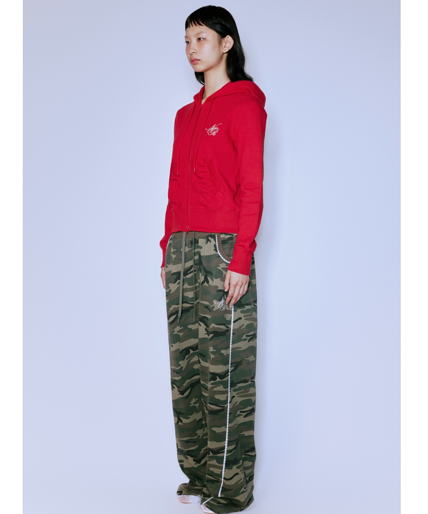 A'GEM/9 × .kom 『NIIER NOR/ニア ノア』 SHIRRING SLIM HOOD ZIP-UP