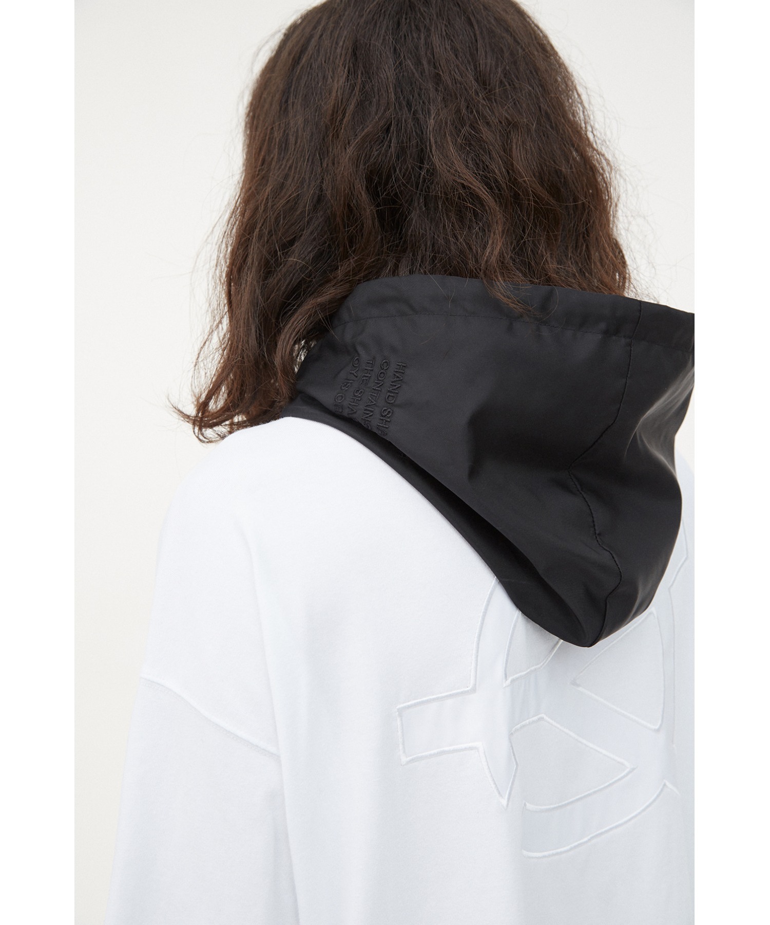 OY/オーワイ』NYLON LOGO HOODIE T/ナイロン フードデザイン