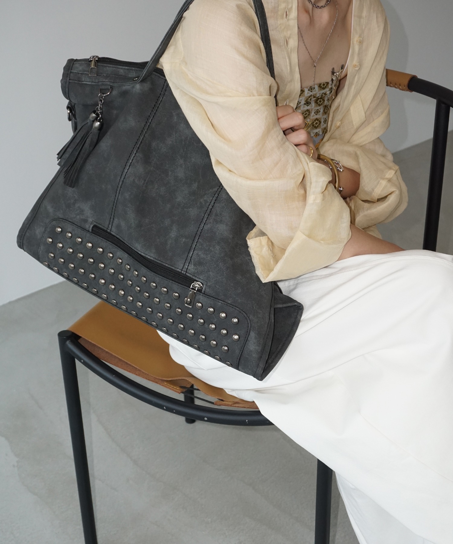 ヴィンテージライク スタッズトートバッグ cha25a003-ファッション通販