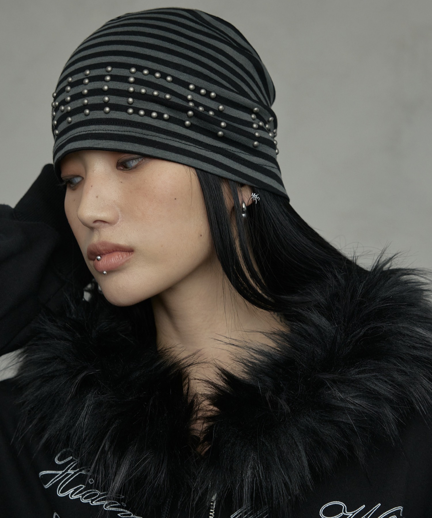 A'GEM/9 × .kom 『NIIER NOR/ニアノア』 NN BEANIE/スタッズデザイン