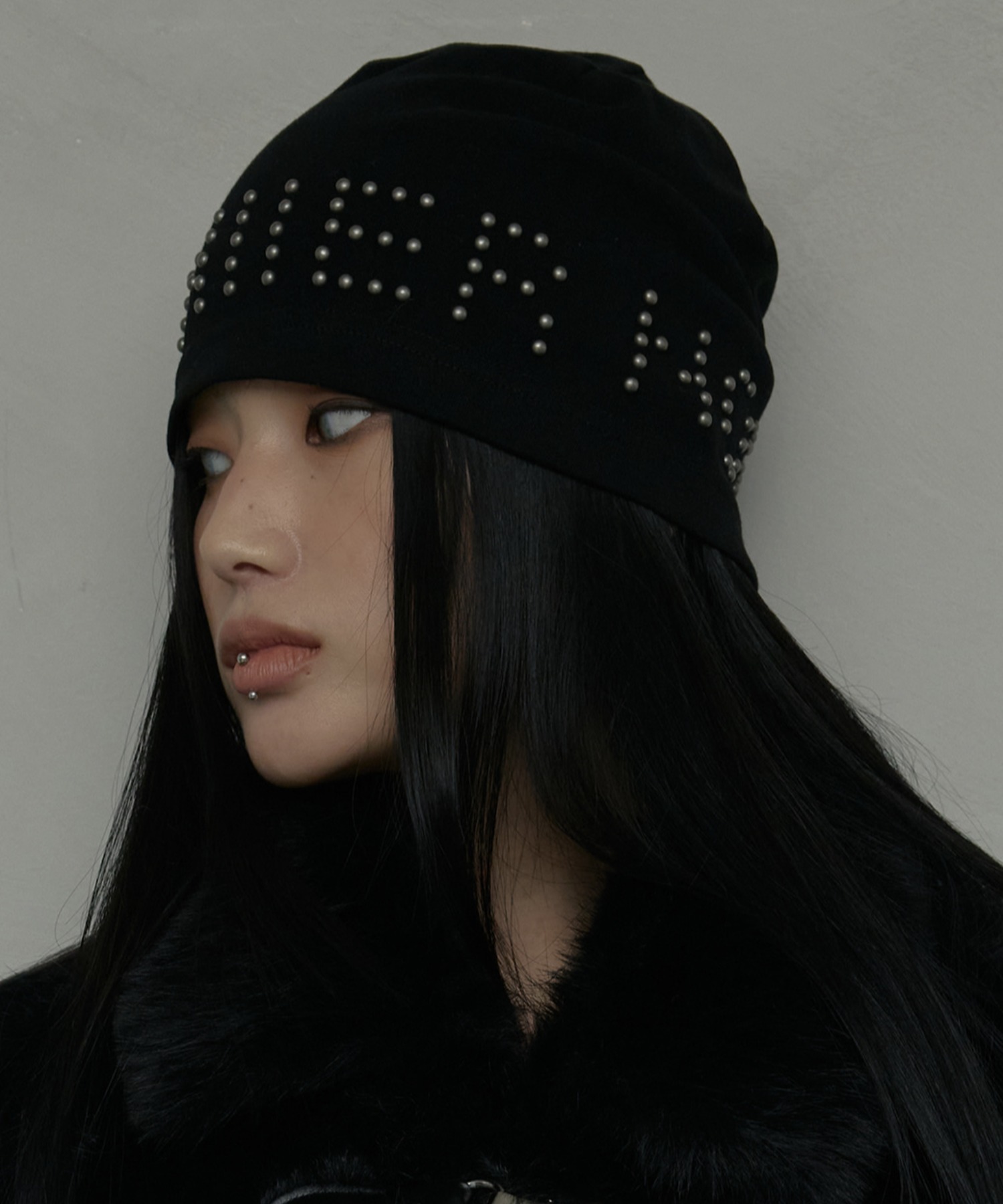 A'GEM/9 × .kom 『NIIER NOR/ニアノア』 NN BEANIE/スタッズデザイン