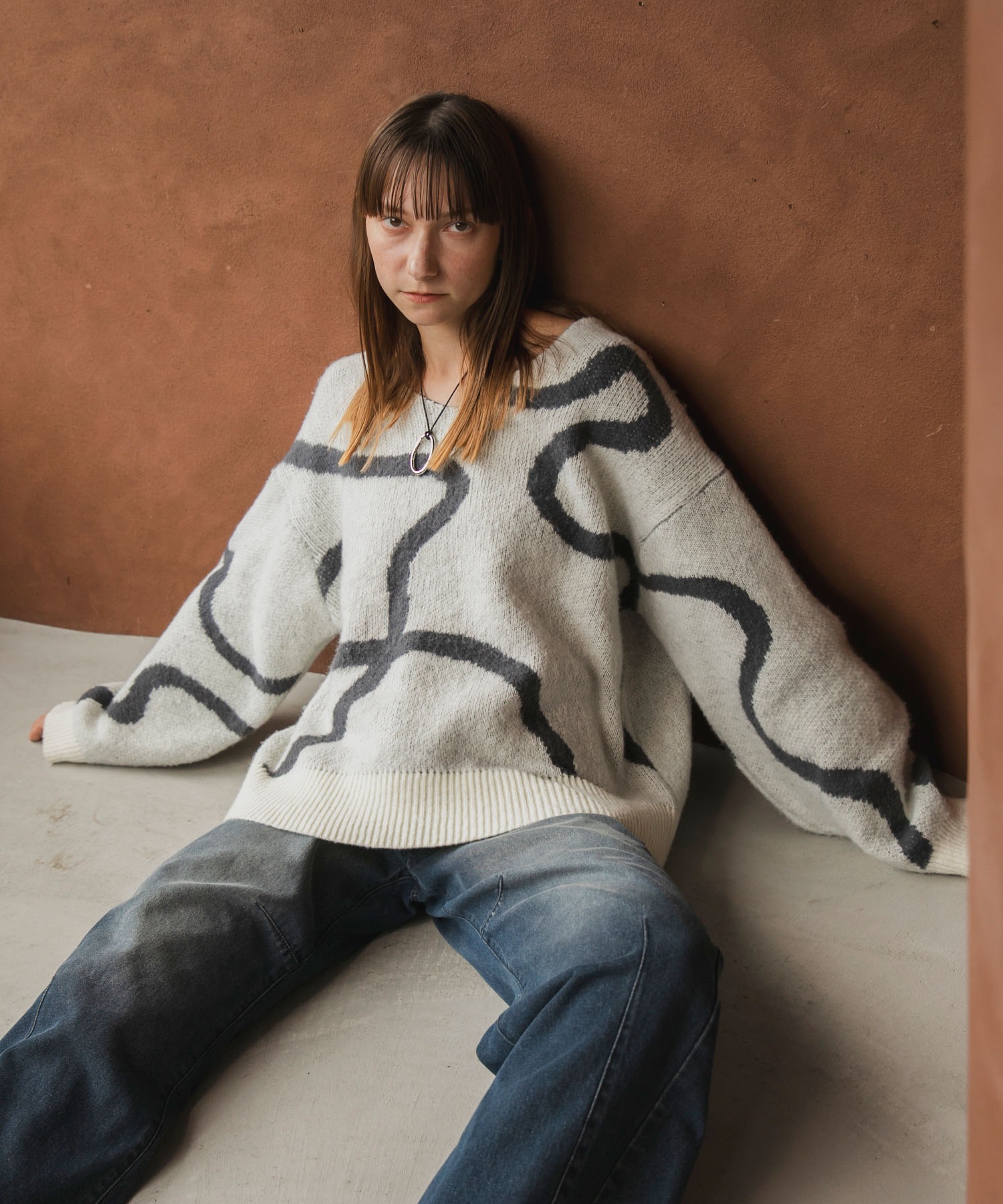 forksy.】とろけるニュアンスラインオーバーサイズVネックニット