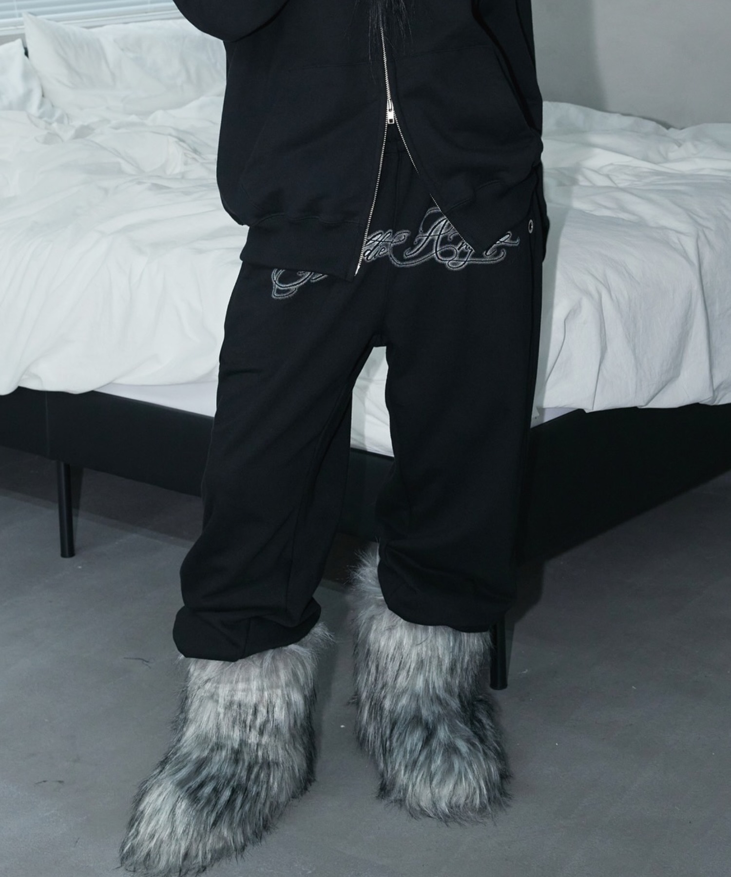 A'GEM/9 × .kom 『NIIER NOR/ニアノア』 BA-CROSS EYELET SWEATPANTS