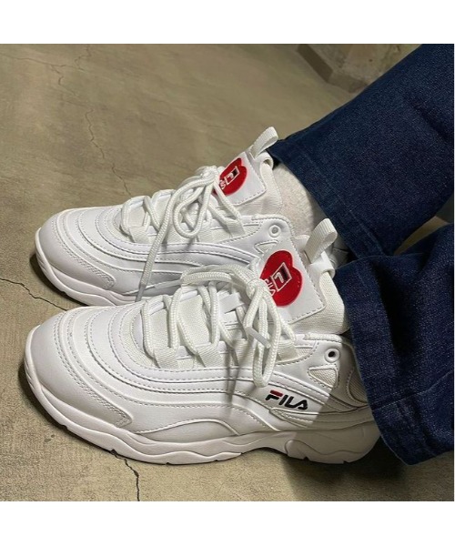 Fila フィラ フィラレイ ハート 厚底 スニーカー ダンス 韓国 限定 Wfw