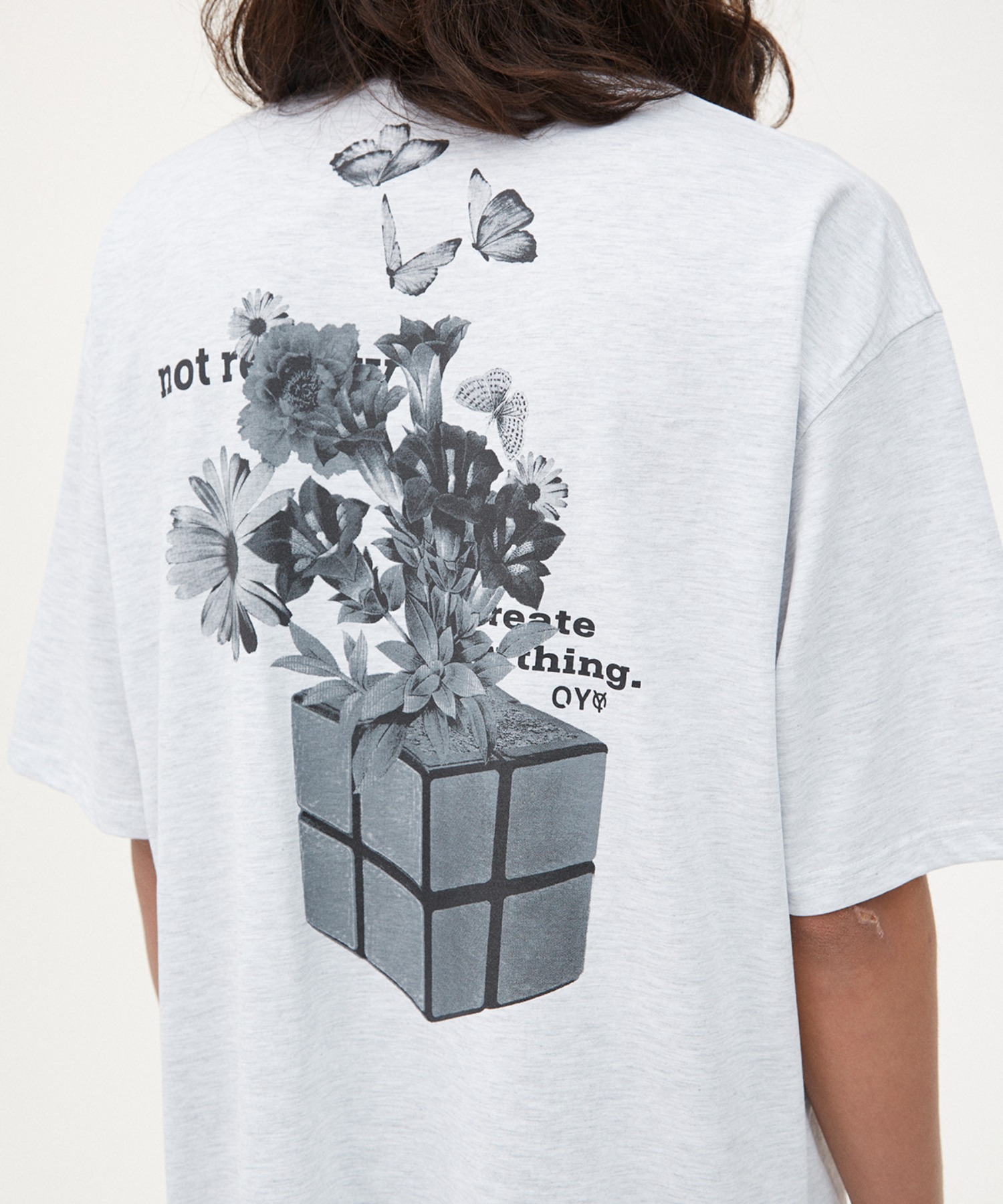 OY/オーワイ』CUBE FLOWER LOGO T/キューブフラワーロゴ 半袖Tシャツ