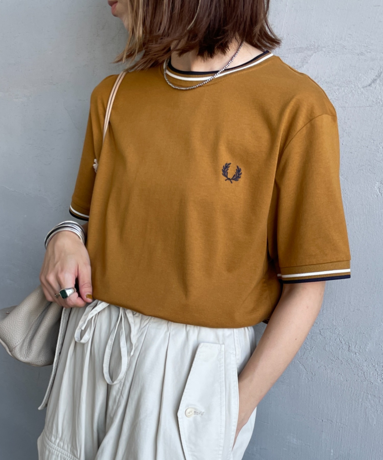 FRED PERRY Twin Tipped Line One Point Logo刺繍 T-shirt M1588V