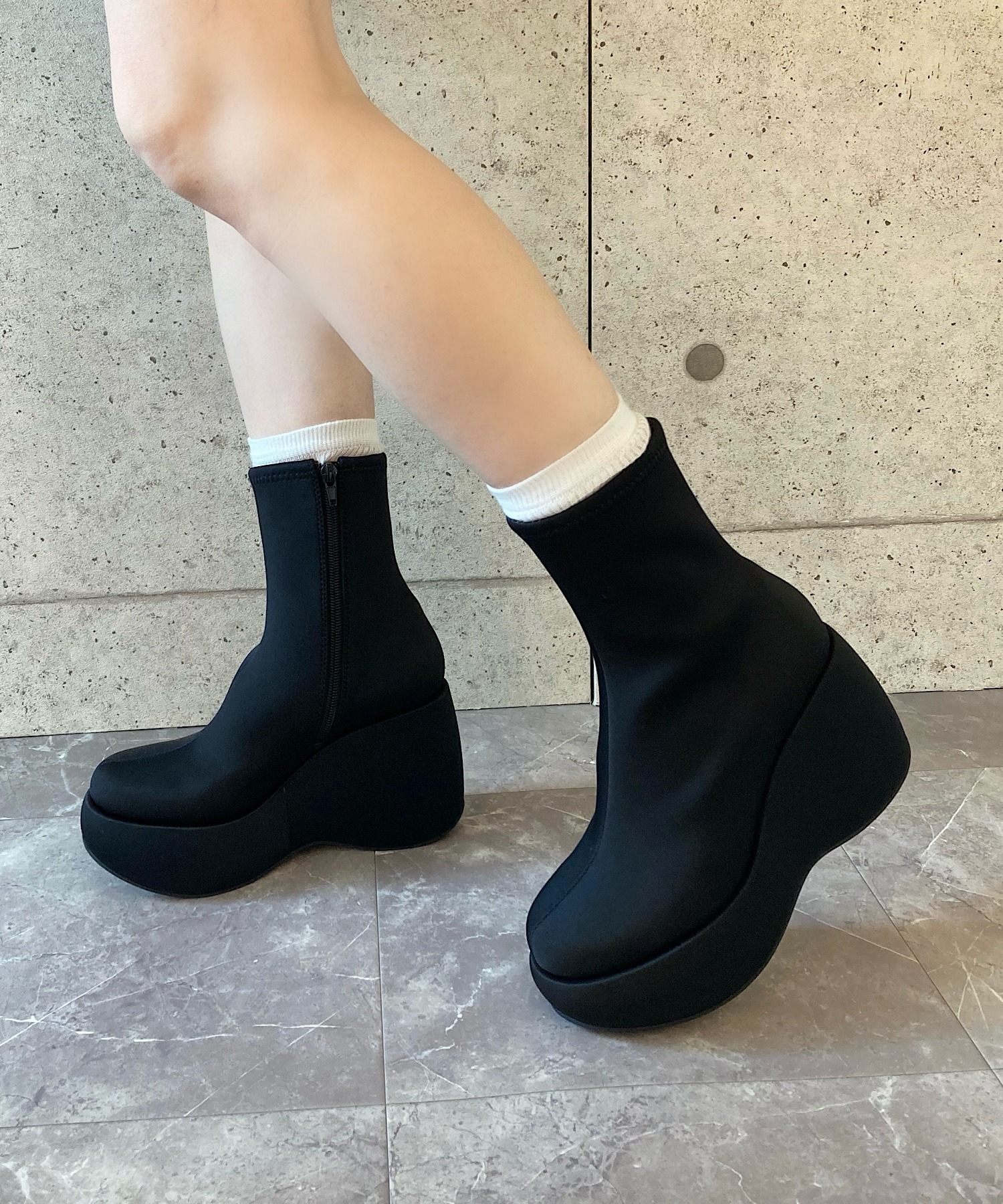 Jeffrey Campbell 厚底ブーツ