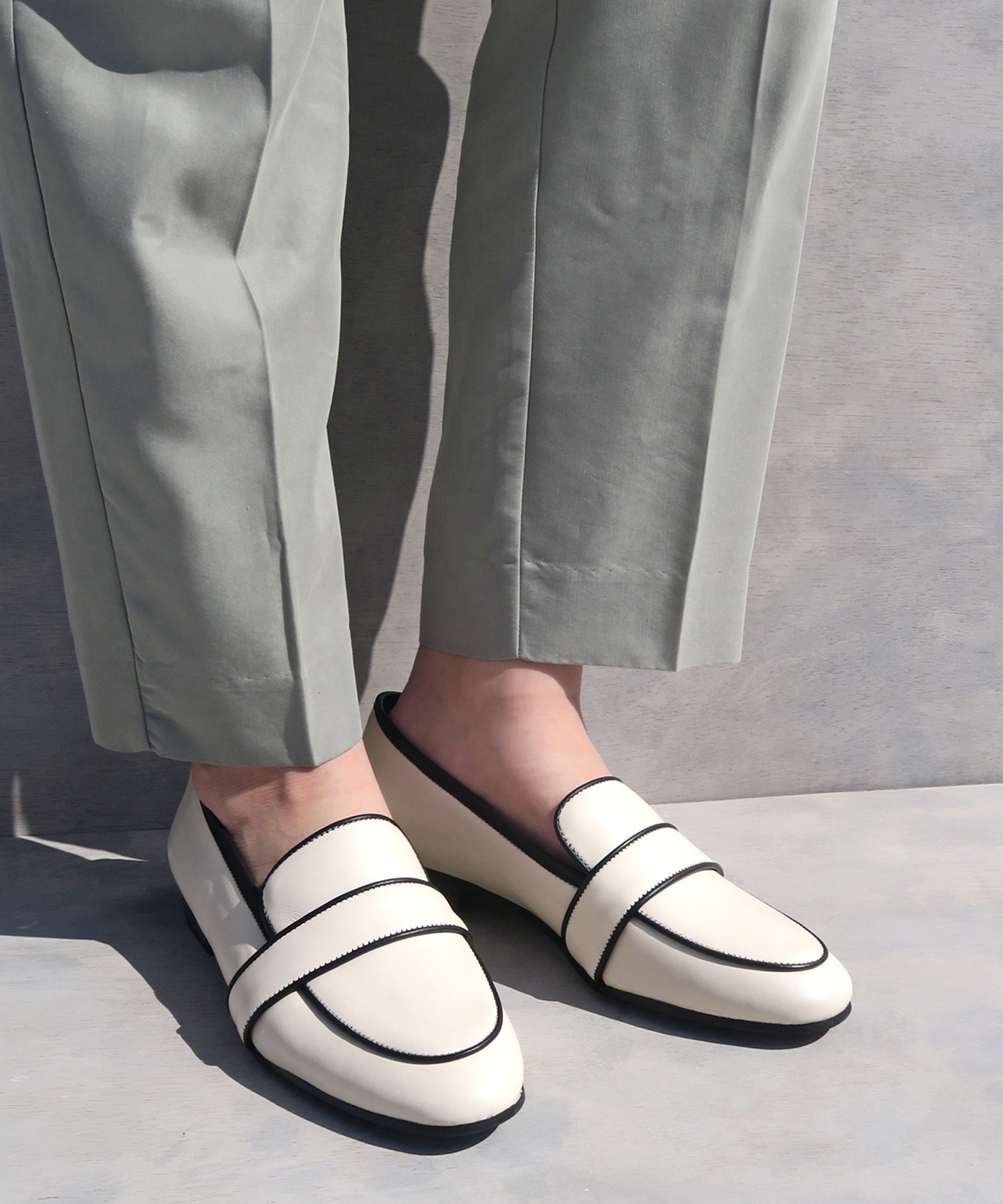 変革のパワーを授ける・願望成就 BELTED LOAFERS サンダル風ローファー