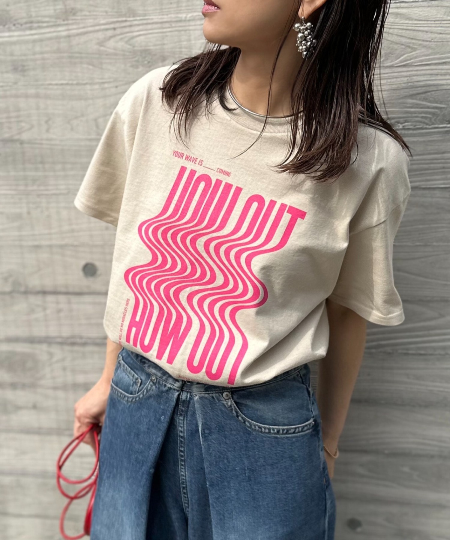 ベージュ