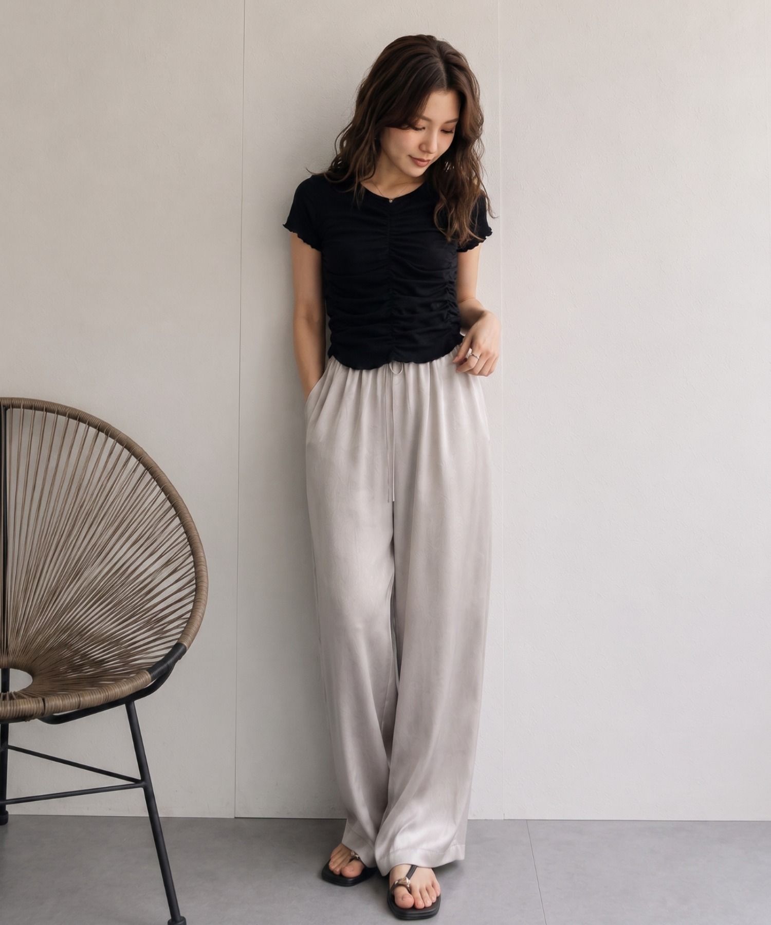 着用サイズ：FREE
モデル身長：162cm(生成AI使用)