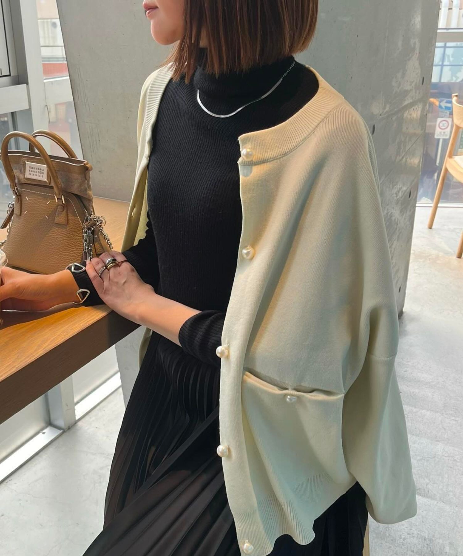model：H162 着用サイズ：FREE