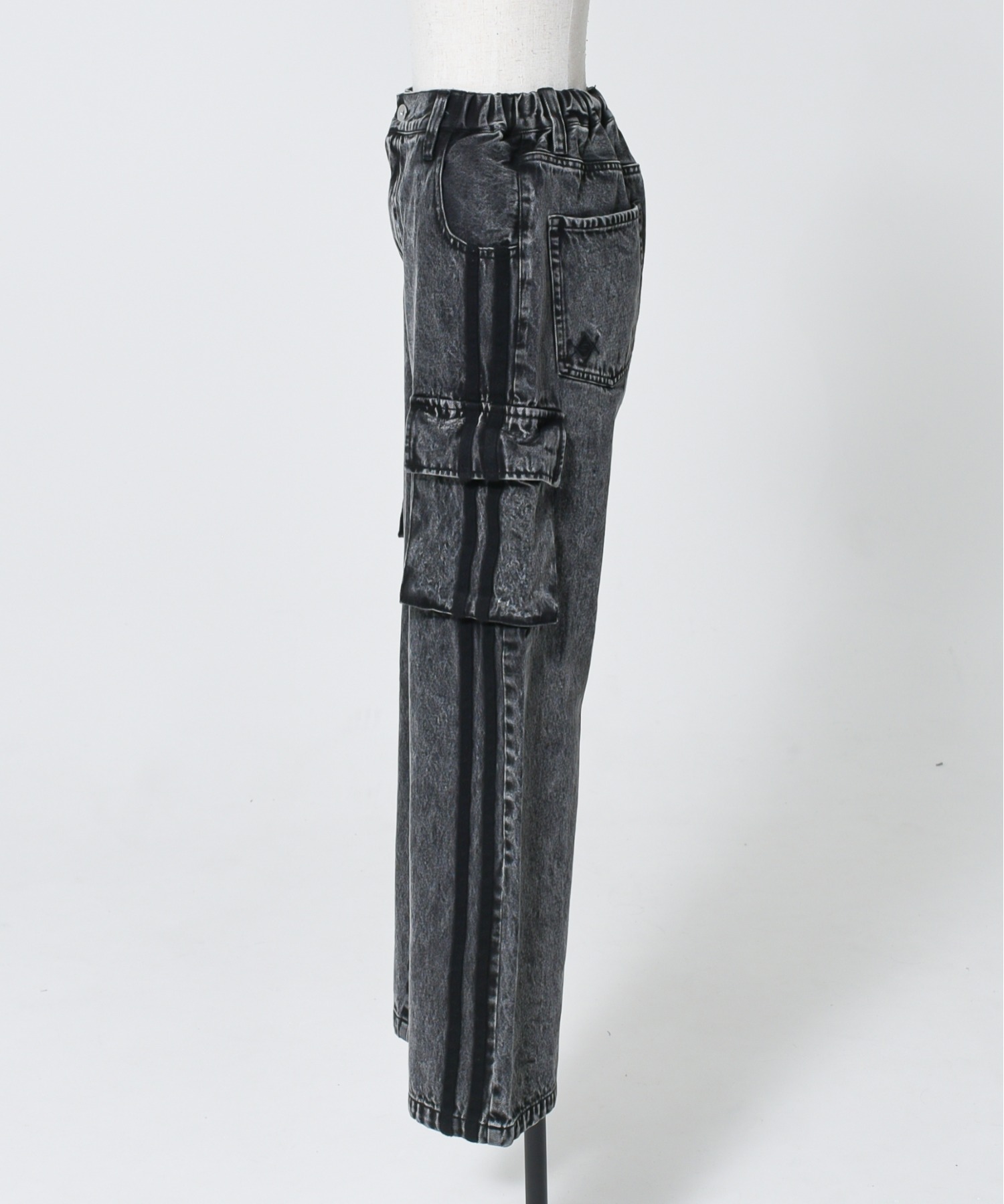 REFLEM/レフレム』ダブルラインカーゴデニムパンツ