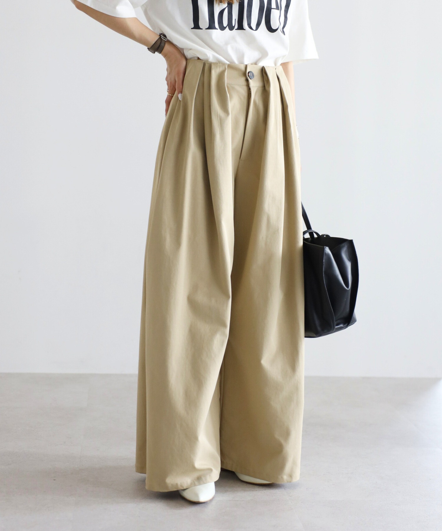 model：H165 着用サイズ：L