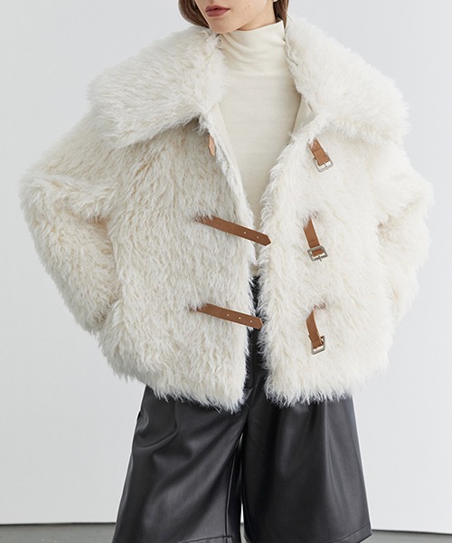 【Fano Studios】Big collar faux fur jacket FD20W247