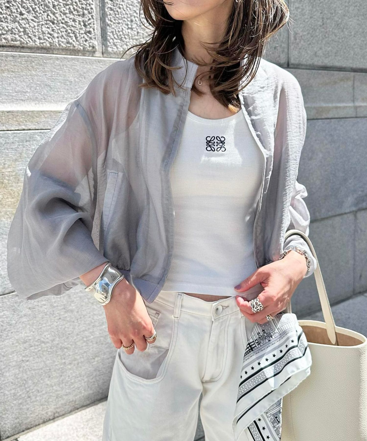model：H161 着用サイズ：FREE