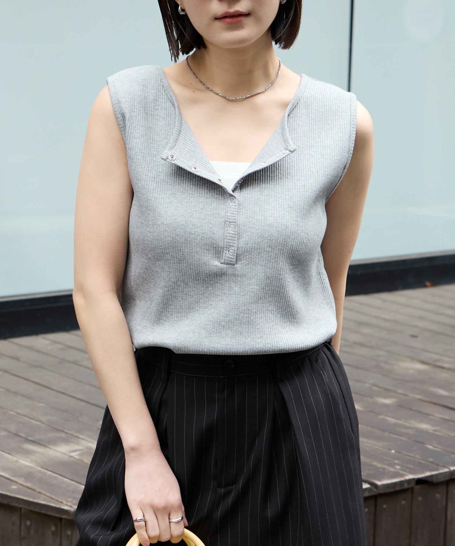 セルフカット ヘンリーネック コンパクト リブ タンクトップ〈UVカット