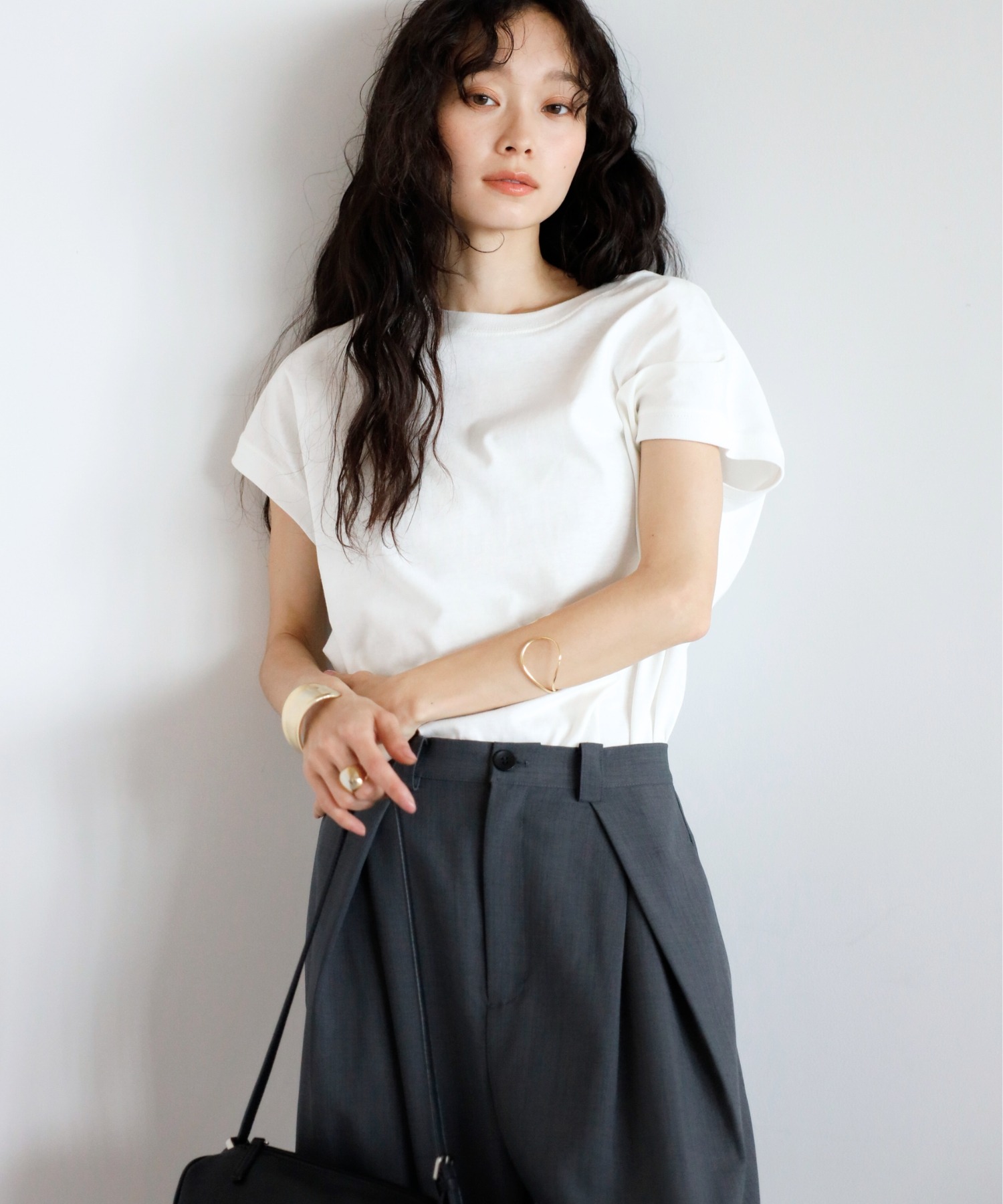 model：H161 着用サイズ：FREE
