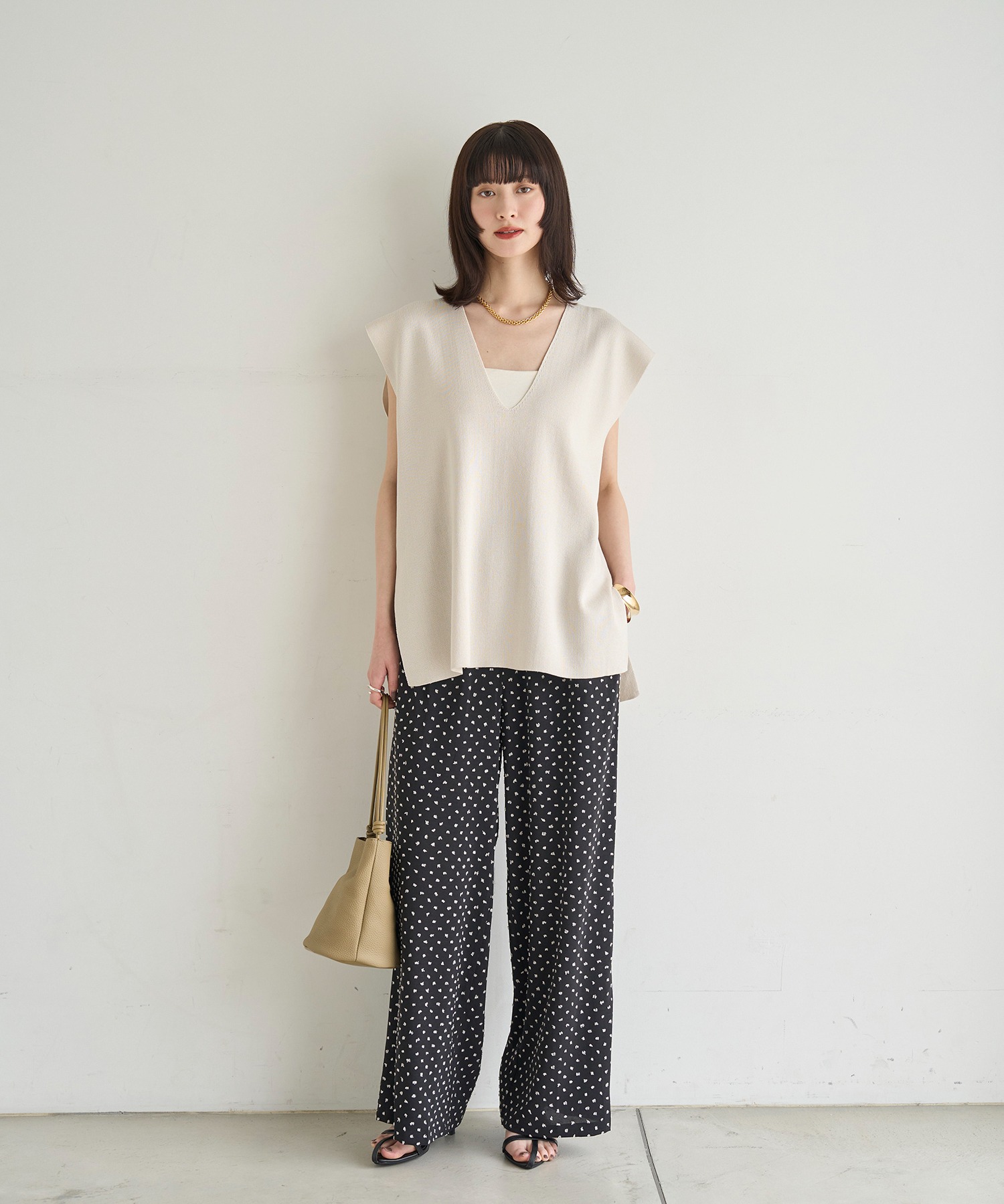 model：H166　着用サイズ：F