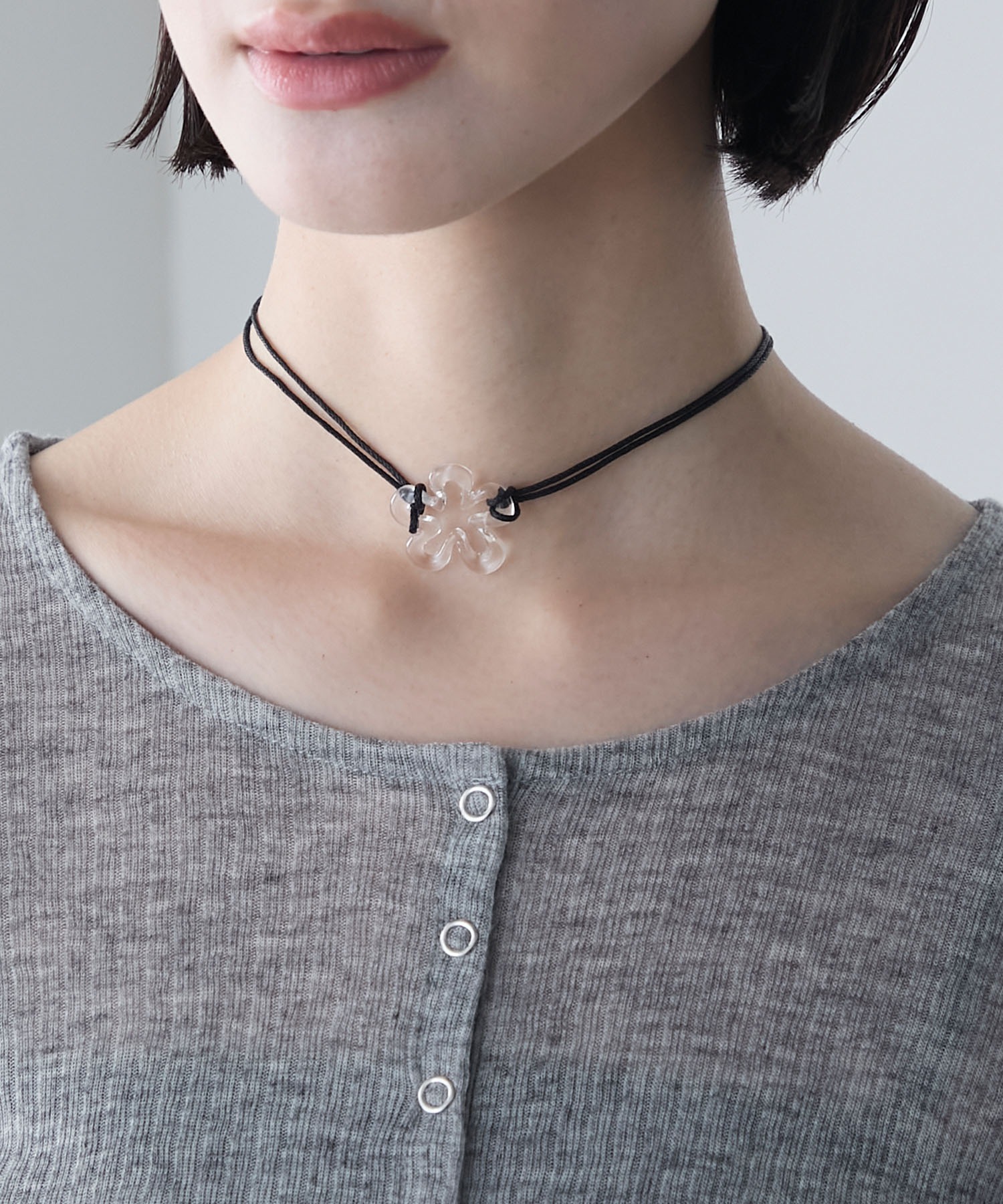 forksy.】クリアフラワー チョーカー ネックレス forksy.│MONO-MART