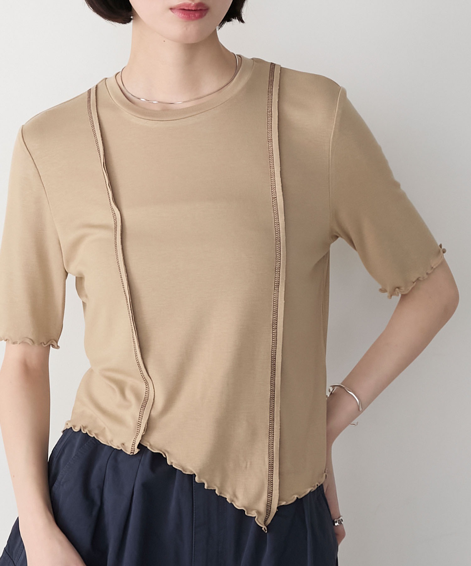 hysさん専用 forksy.】アシンメトリーヘムデザイン 配色ステッチ コンパクトT