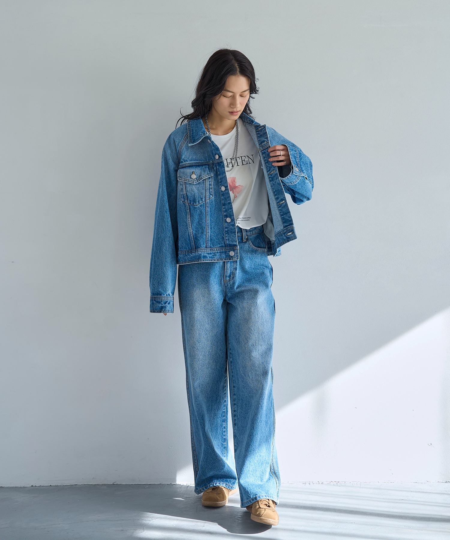 model：H166　着用サイズ：F