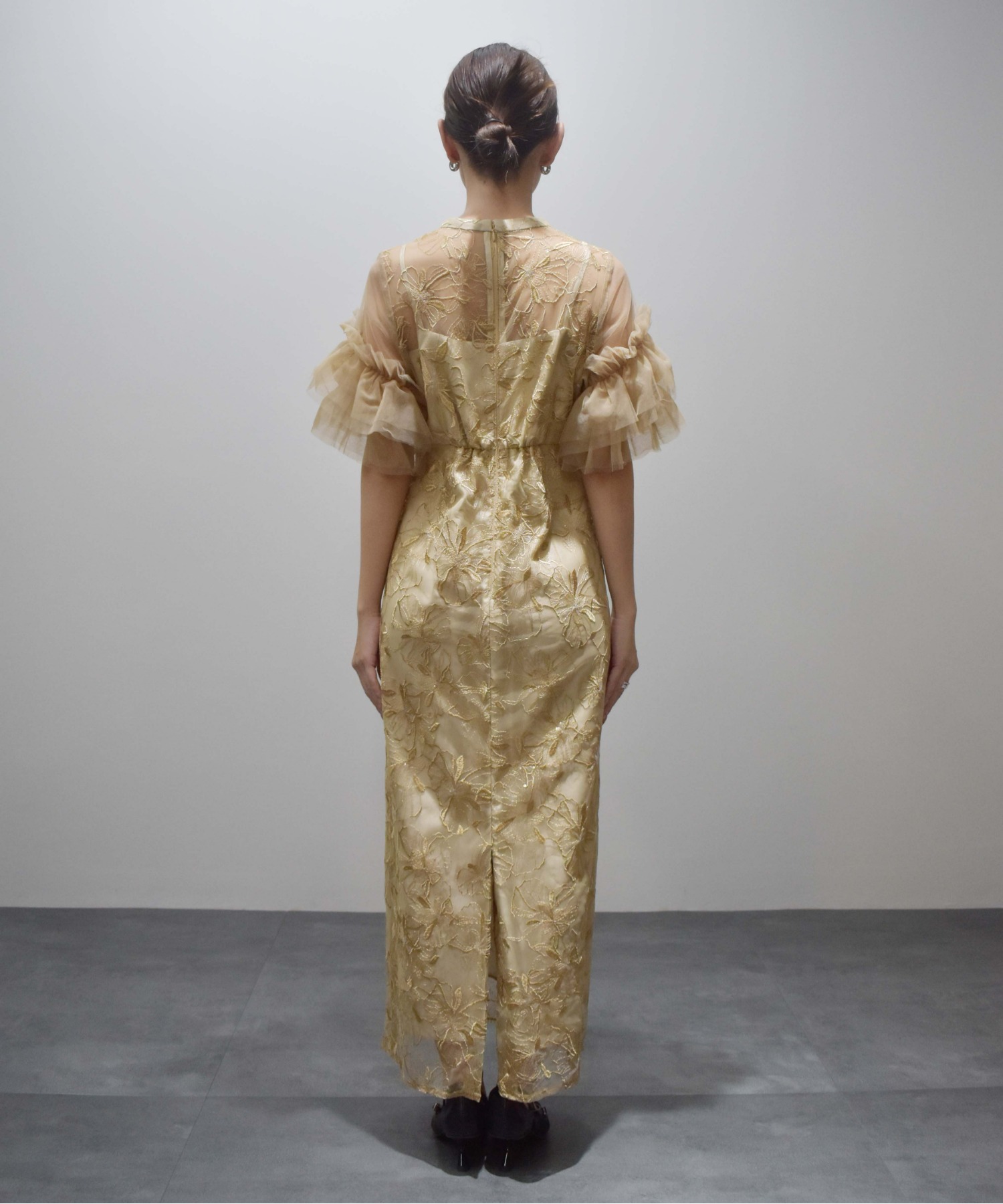 key neck embroidery dress