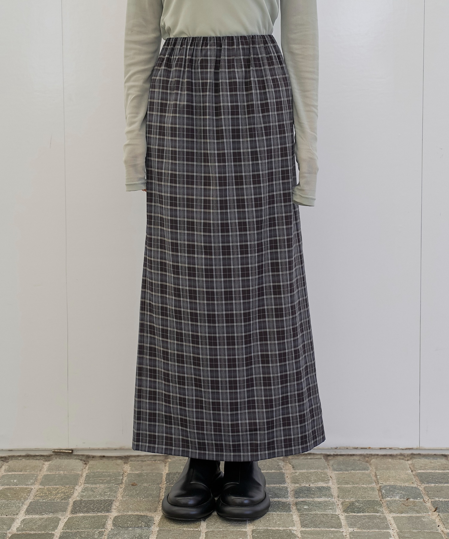 model：H166 着用サイズ：F