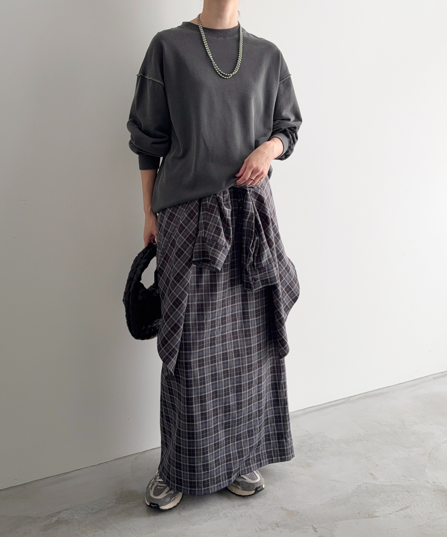 model：H166 着用サイズ：F