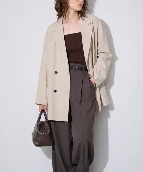model：163cm / size：F