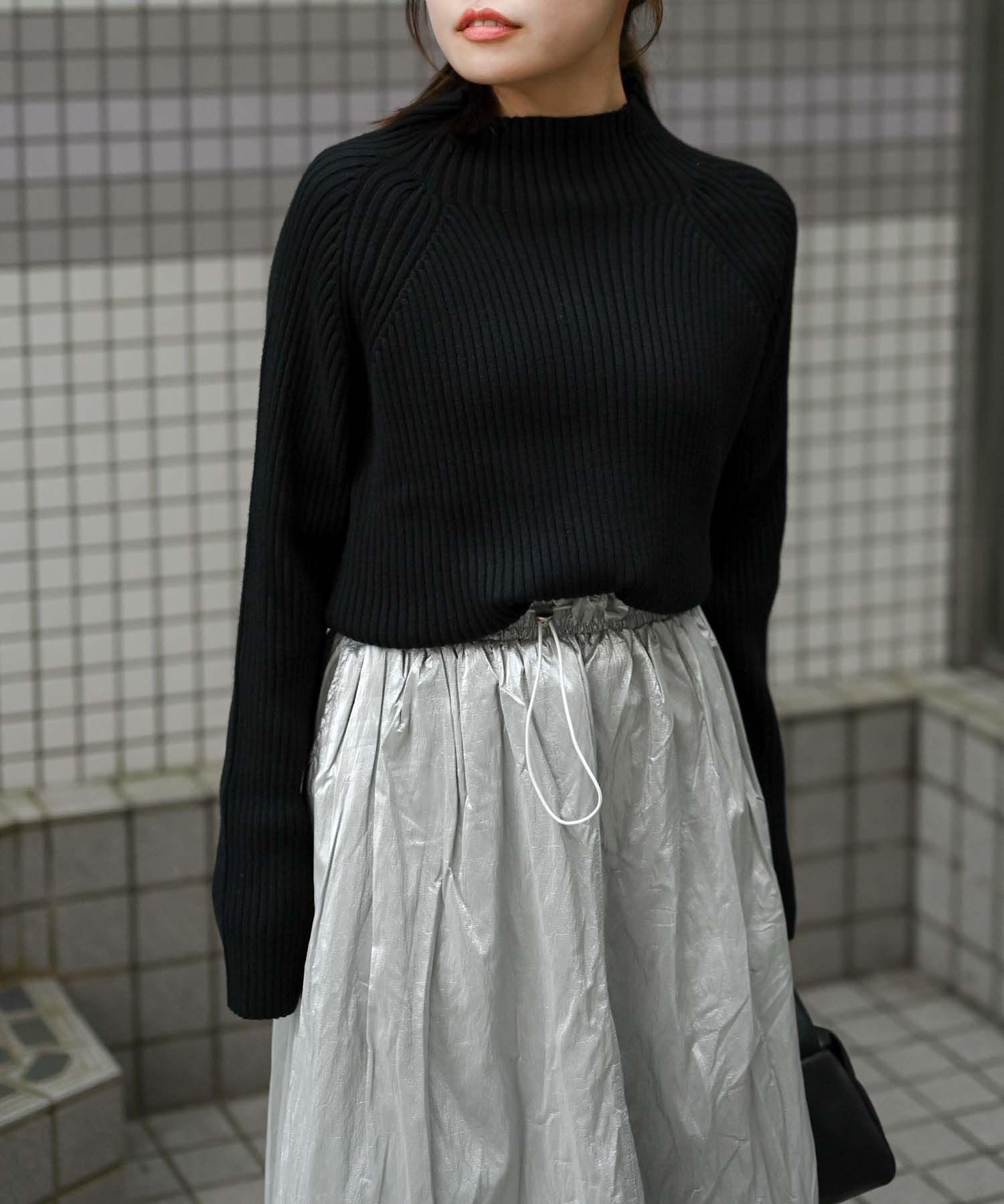ブラック