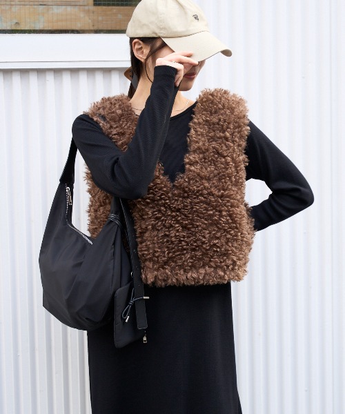 model：162cm / size：F