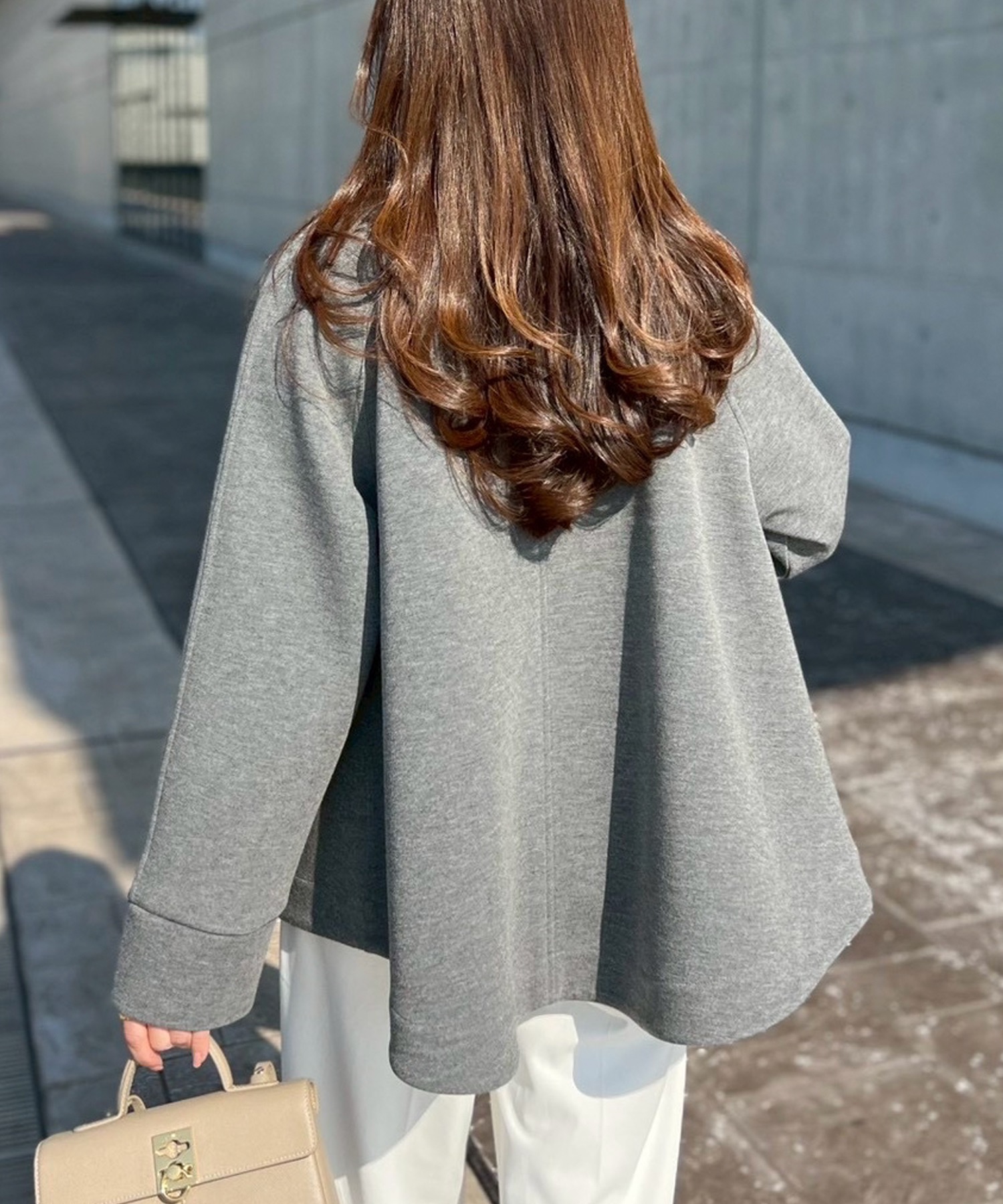 ダンボールミドルフレアートレンチコート Emma Taylor│STYLEDOOR