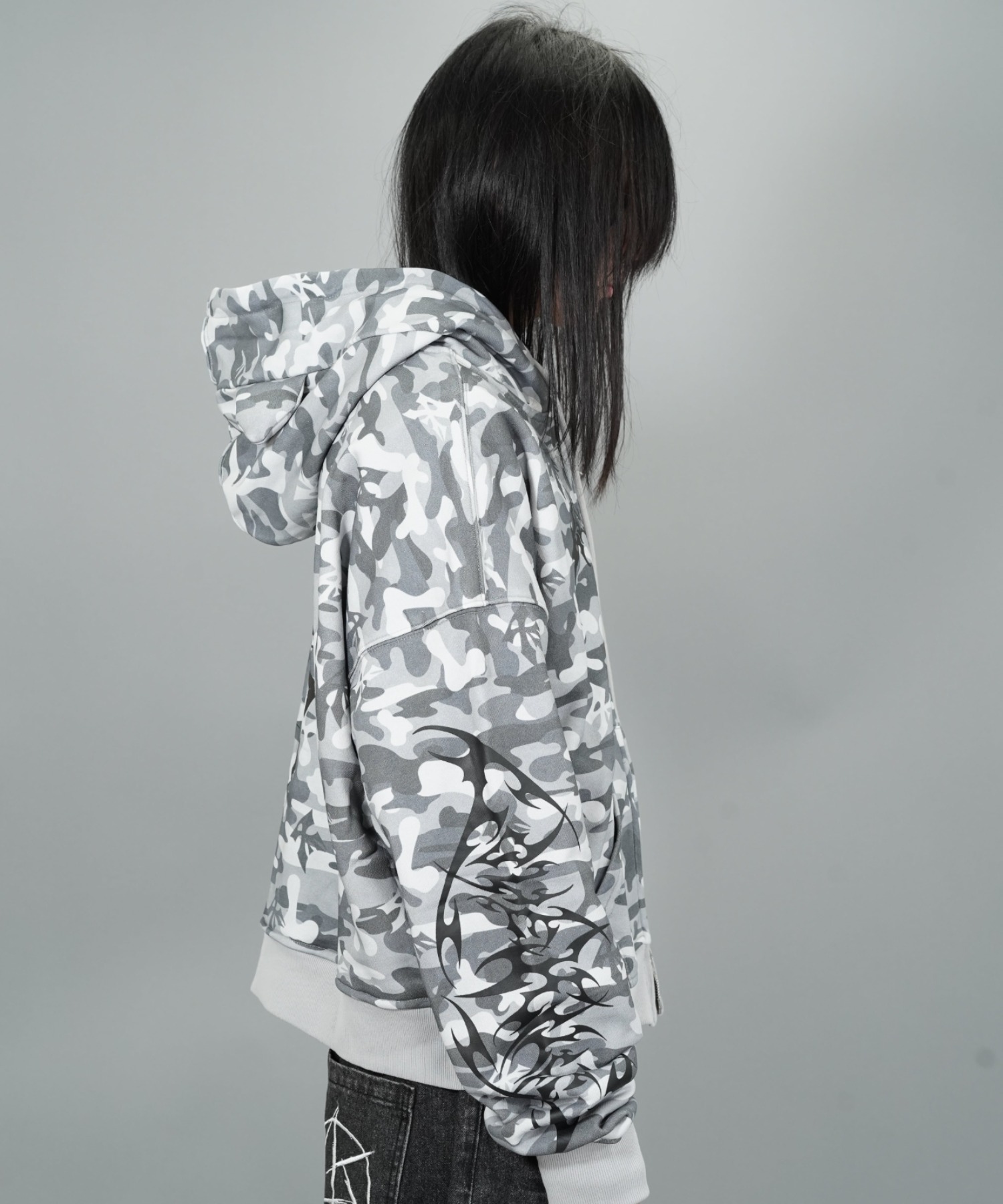A'GEM/9 × .kom 『LOVE KILLER/ラブ キラー』CAMO LOGO CAT ZIP-UP