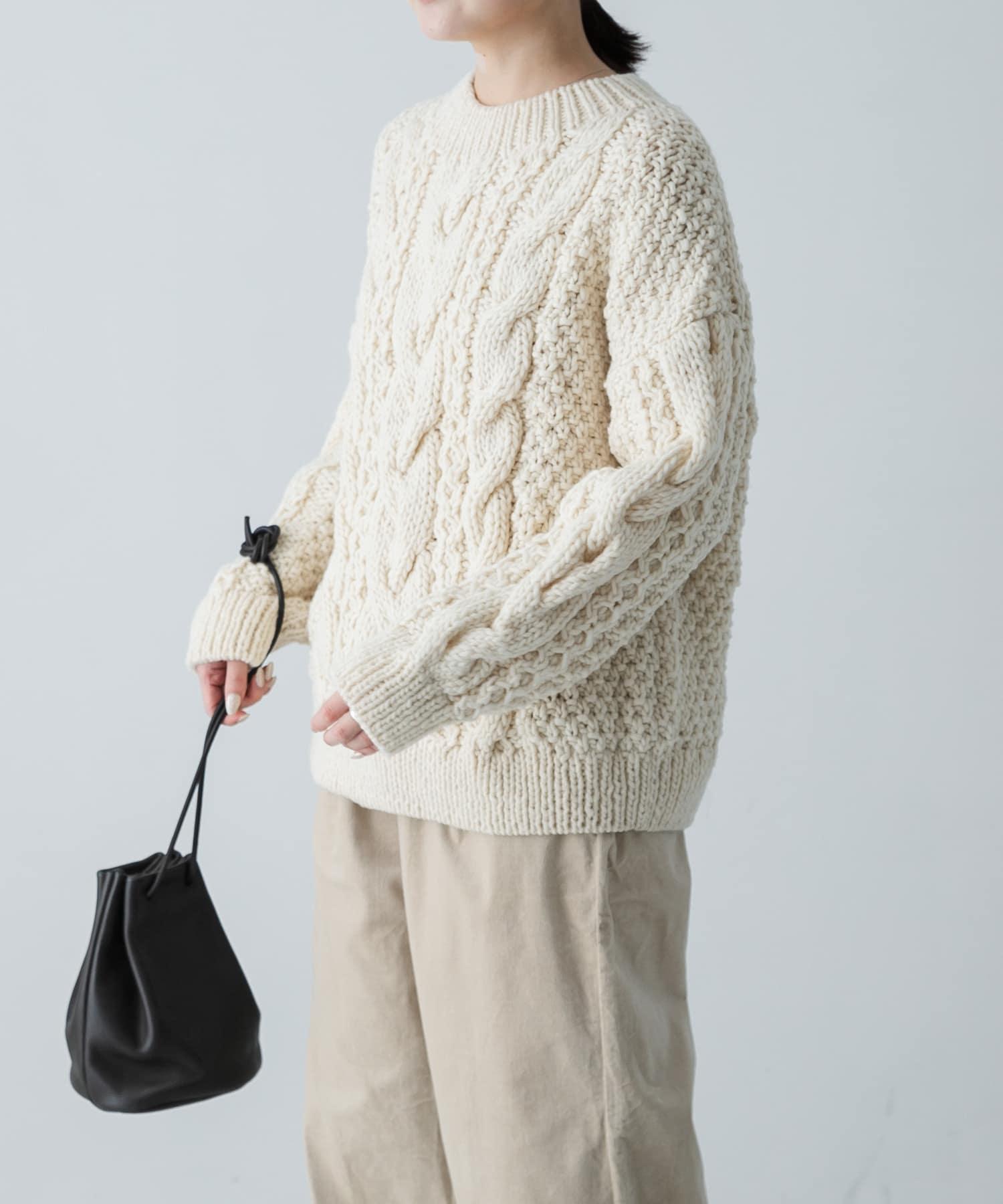 ペルーアランクルーネックニット