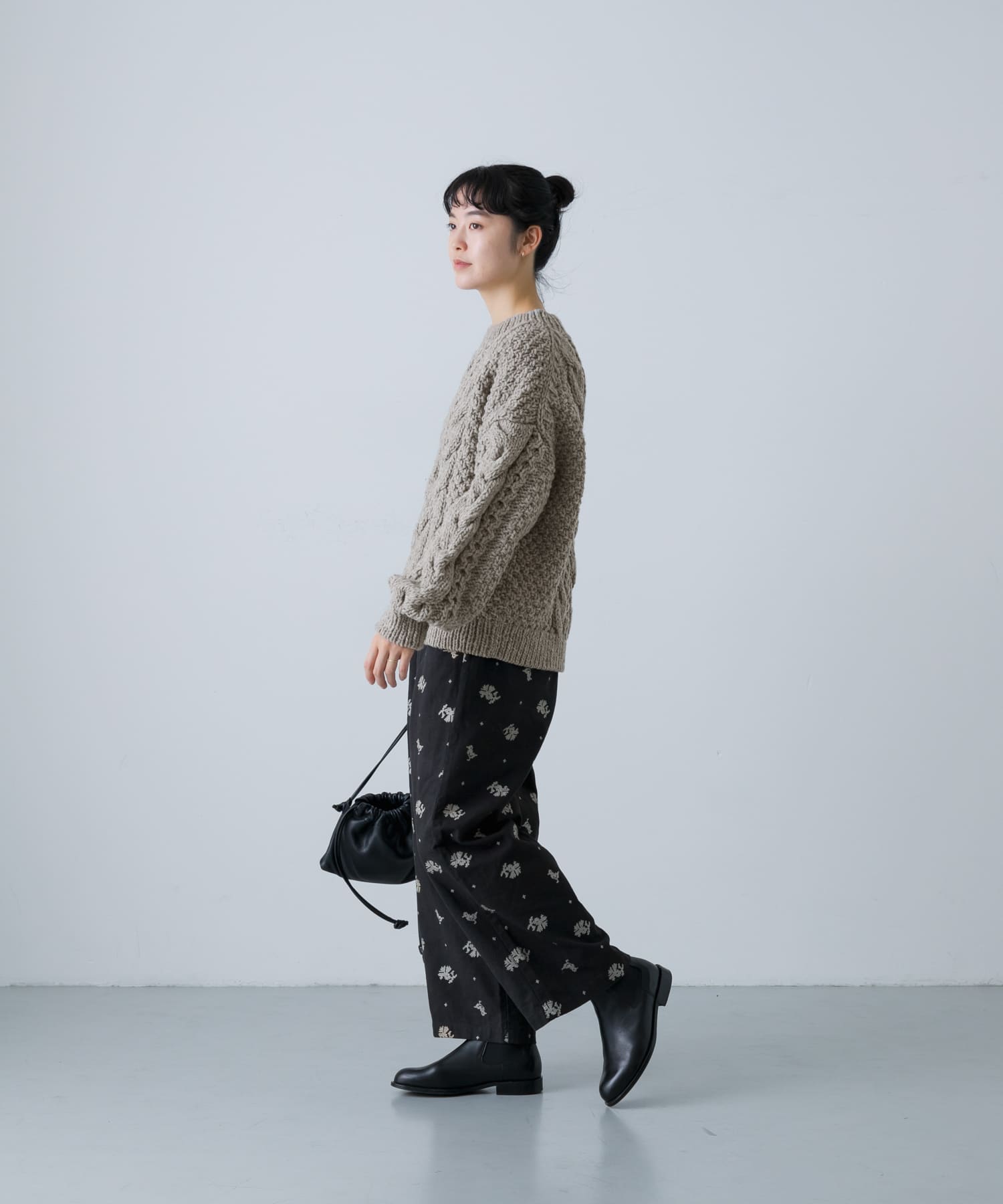 ペルーアランクルーネックニット