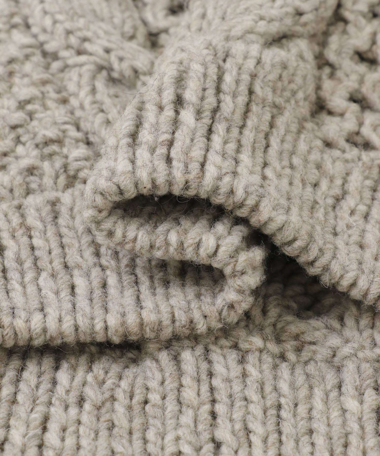 ペルーアランクルーネックニット