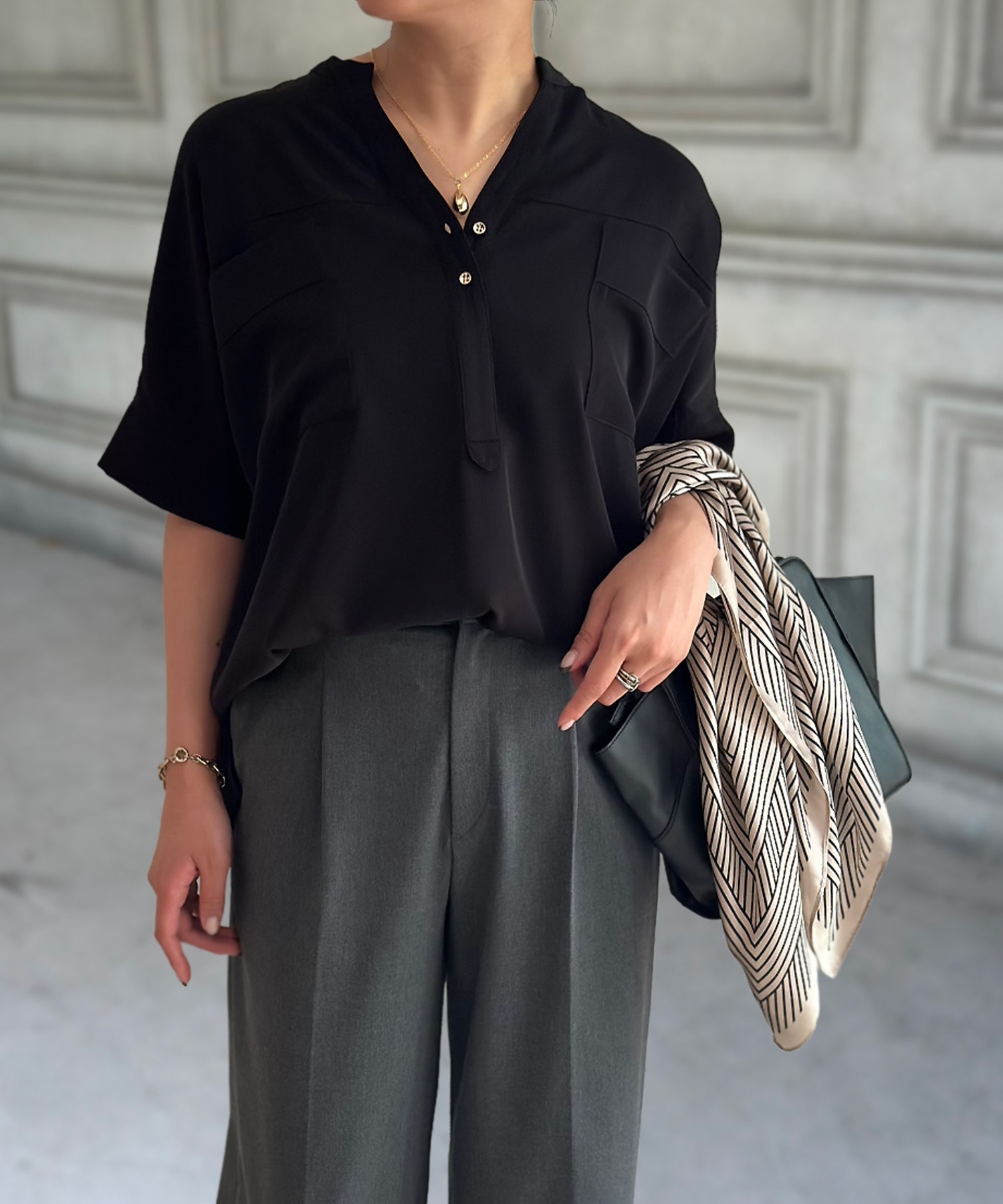 ジョーゼットドルマンキーネックシャツ Emma Taylor│STYLEDOOR