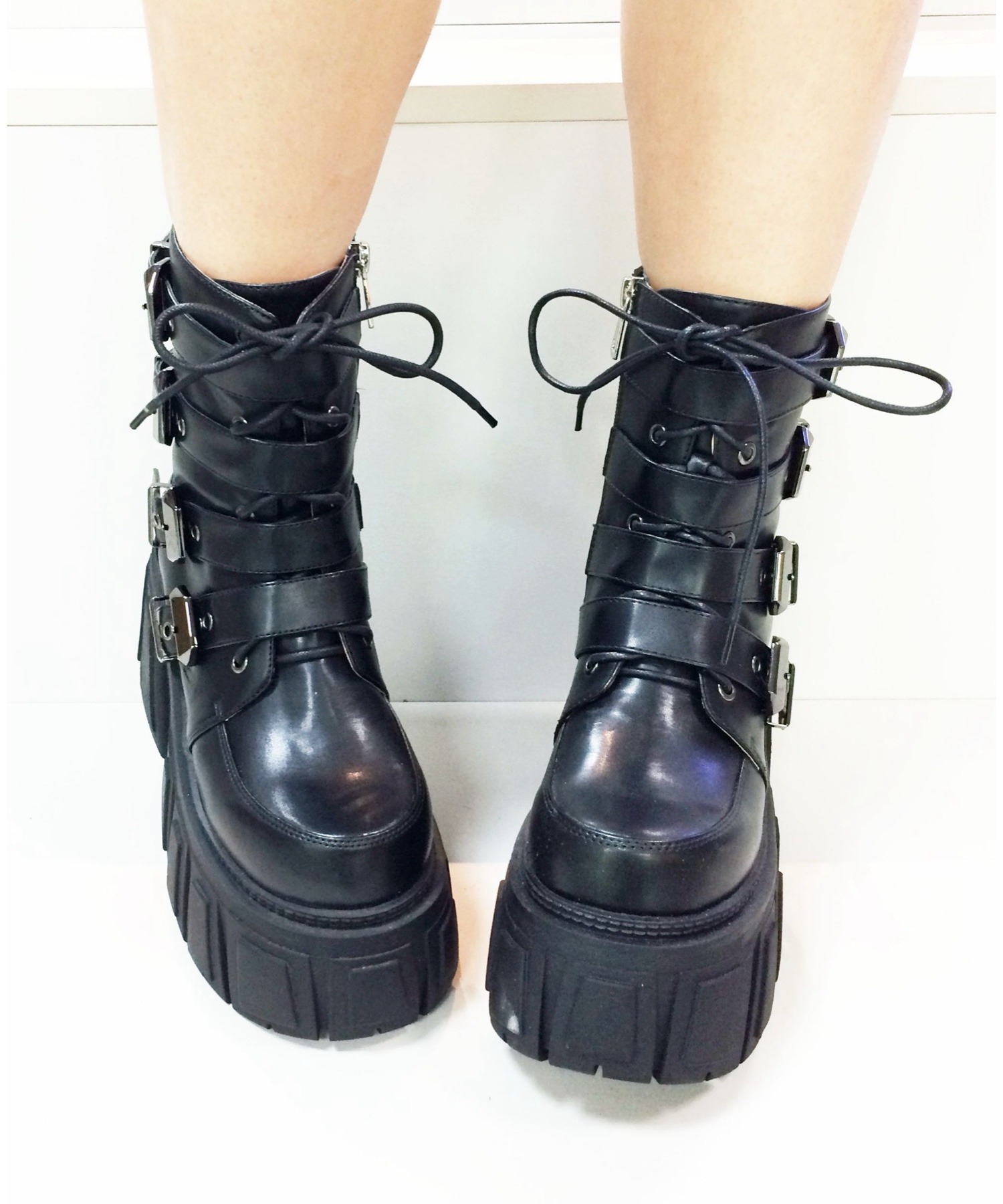 厚底 ミドルブーツ JUST ABOUT│Jeffrey Campbell OFFICIAL ONLINE