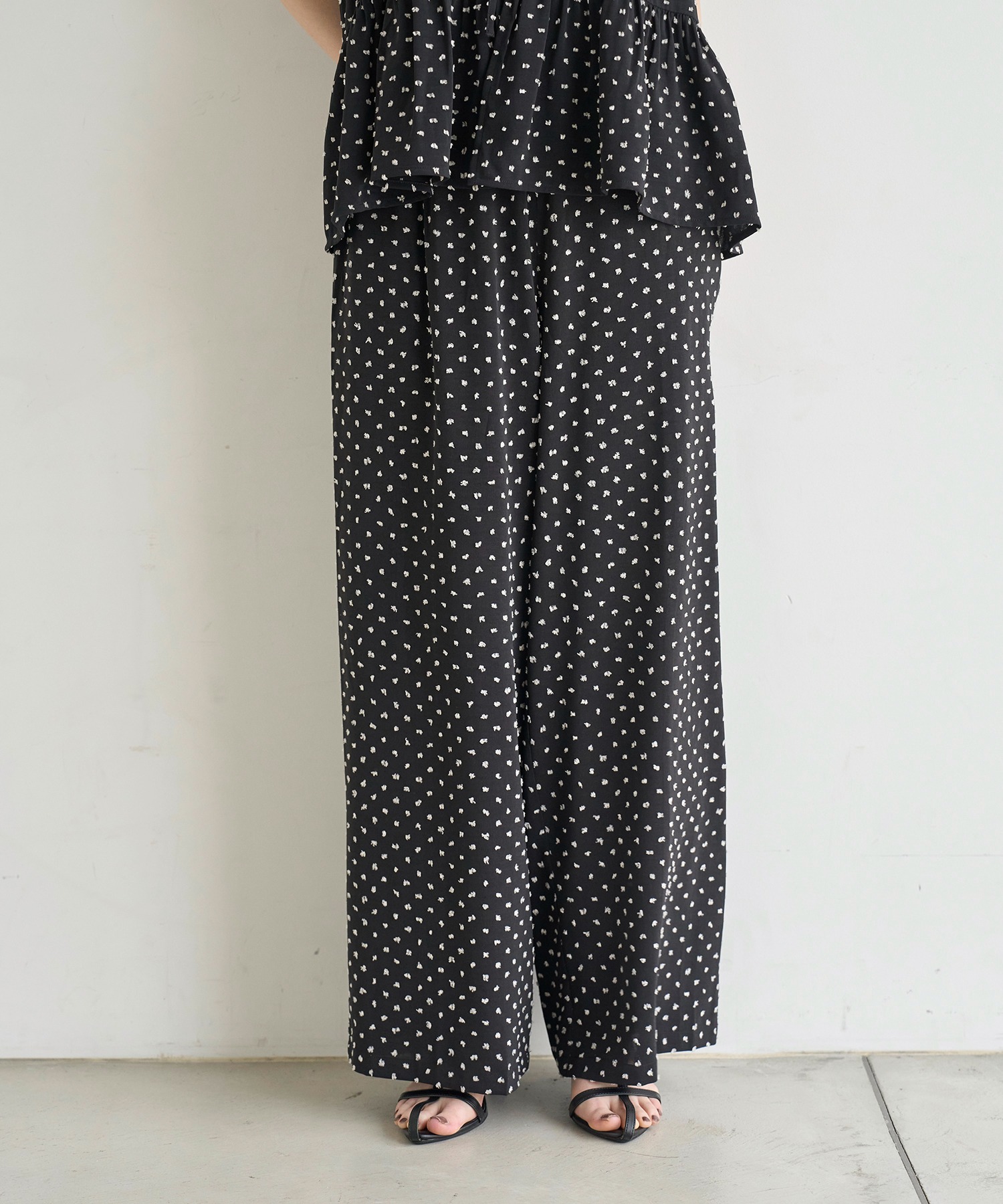model：H166　着用サイズ：M