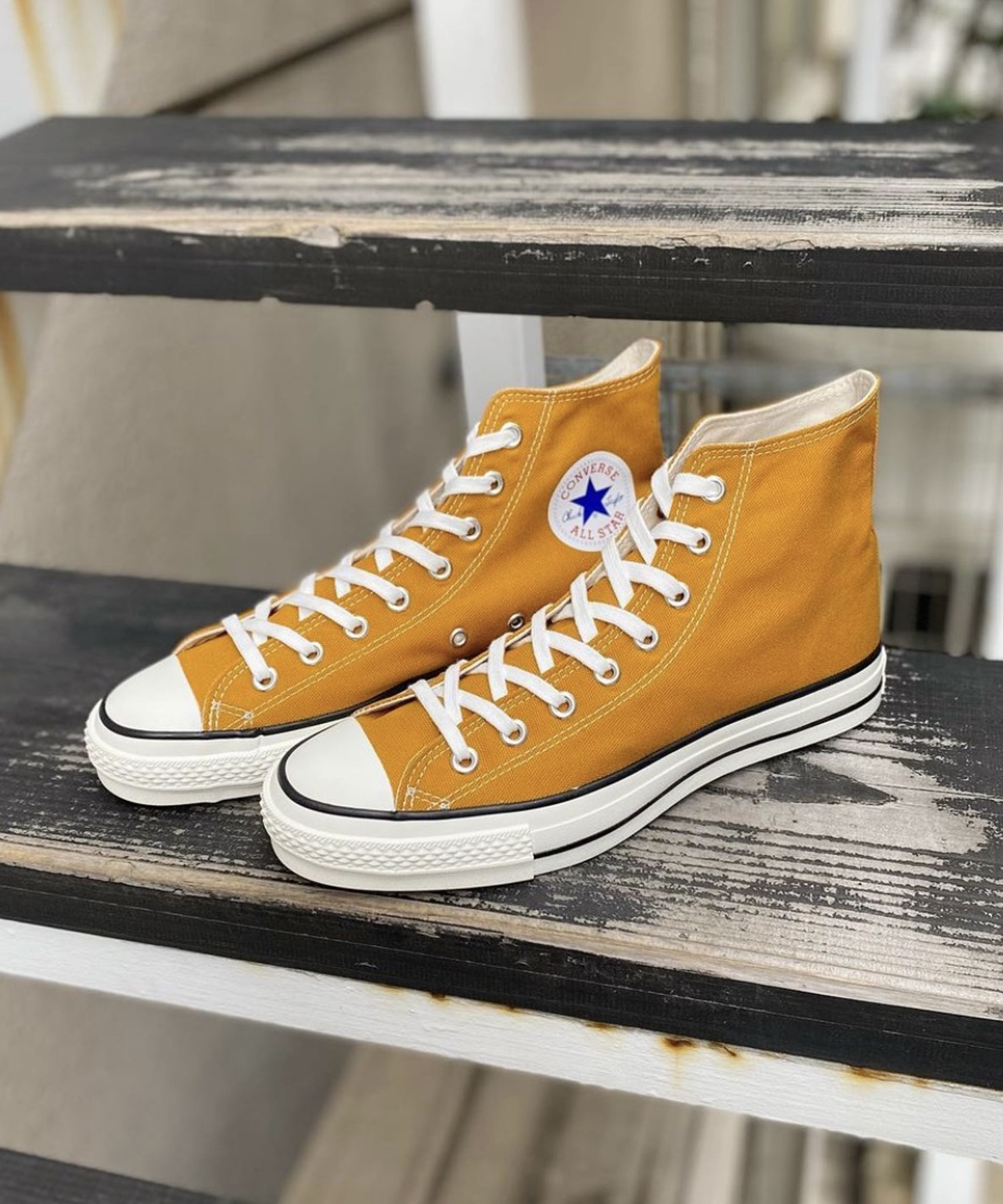 CONVERSECANVAS ALL STAR HI J